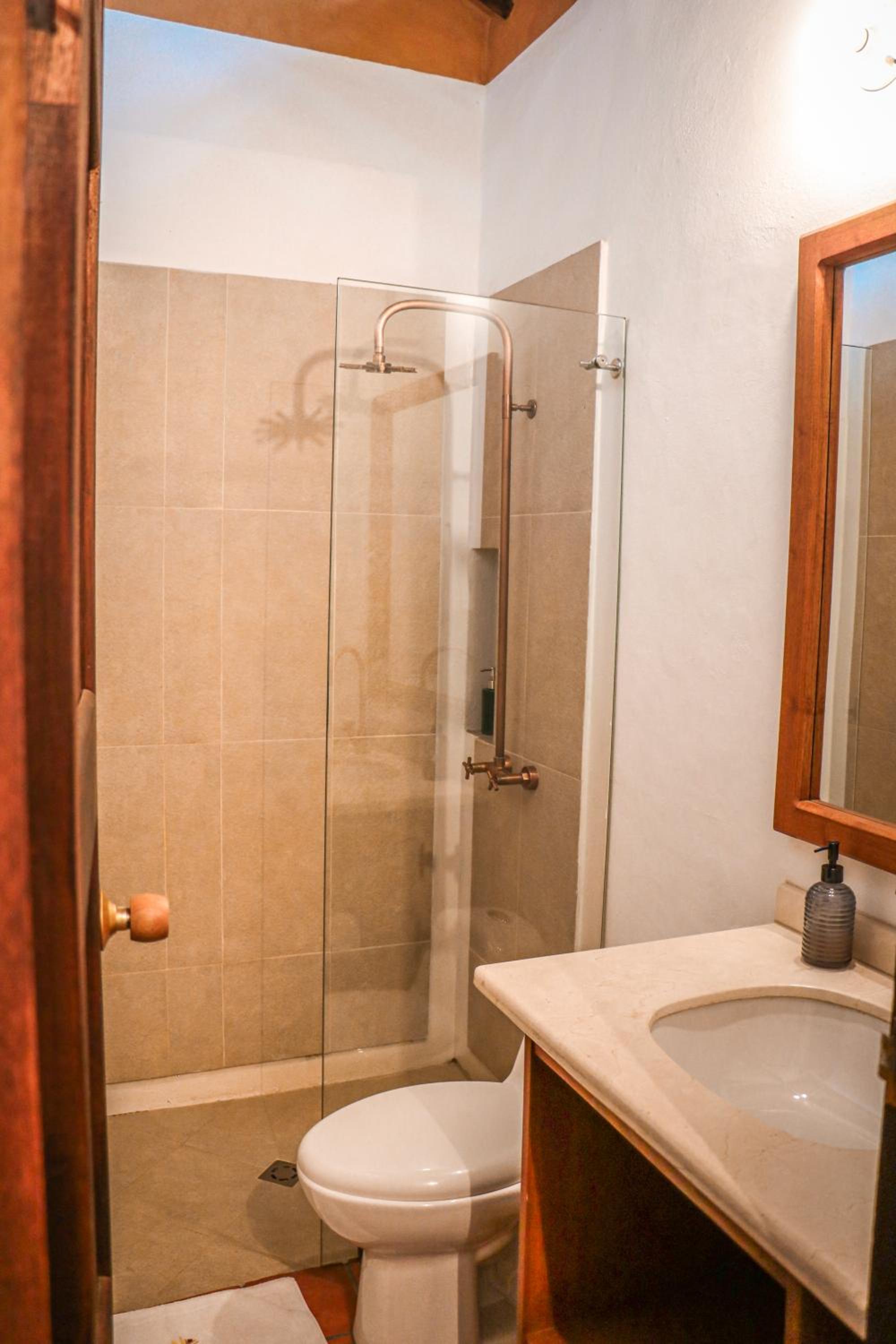 Budget Double Room photo 2