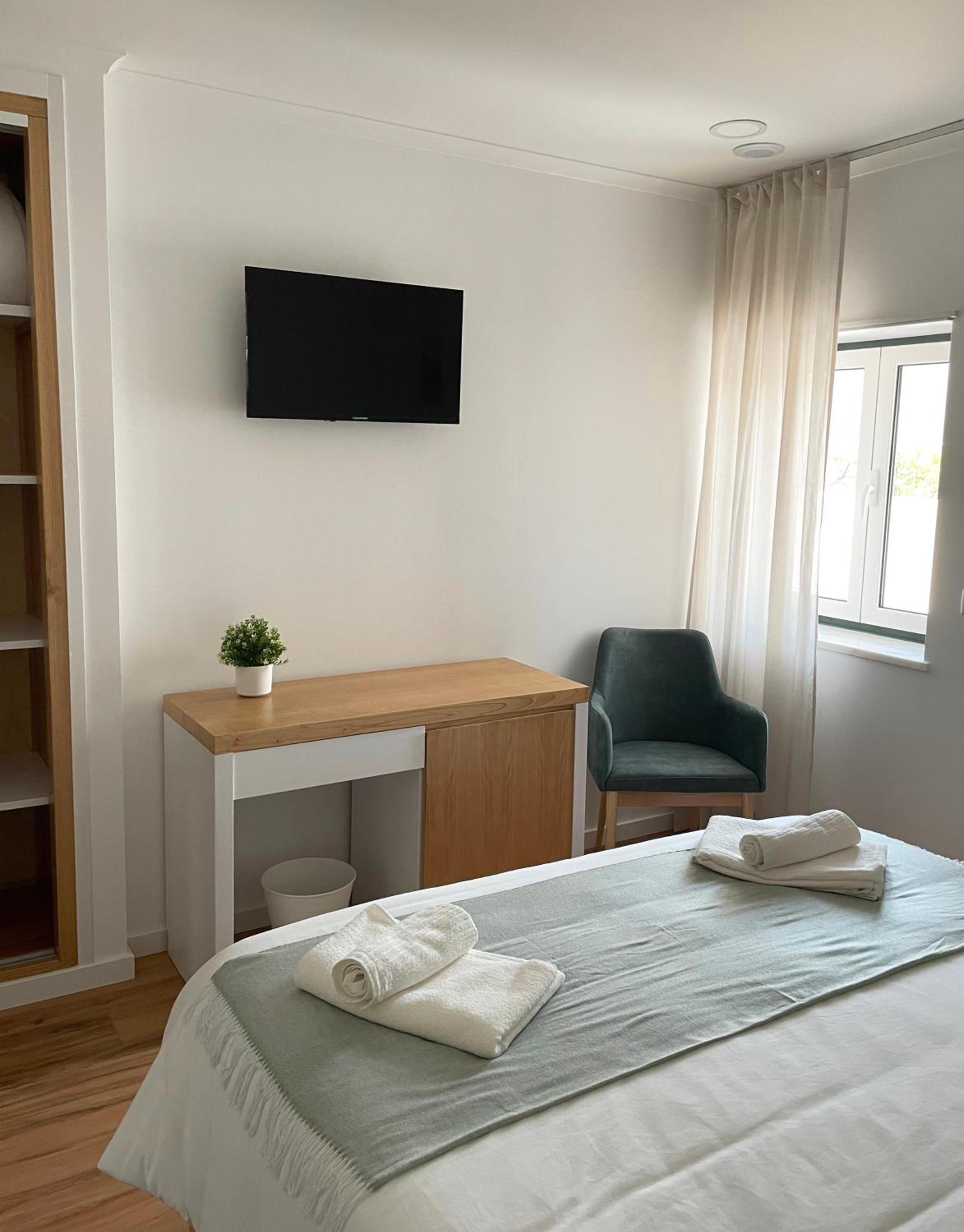 Double Room with Private Bathroom photo 2