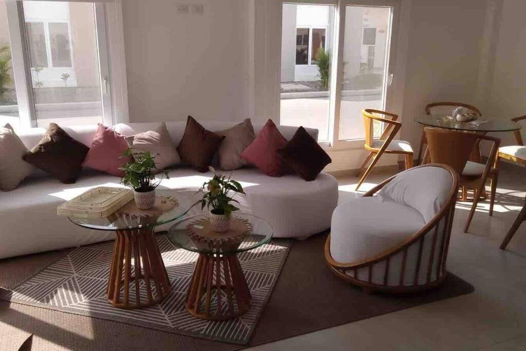 Villa photo 1