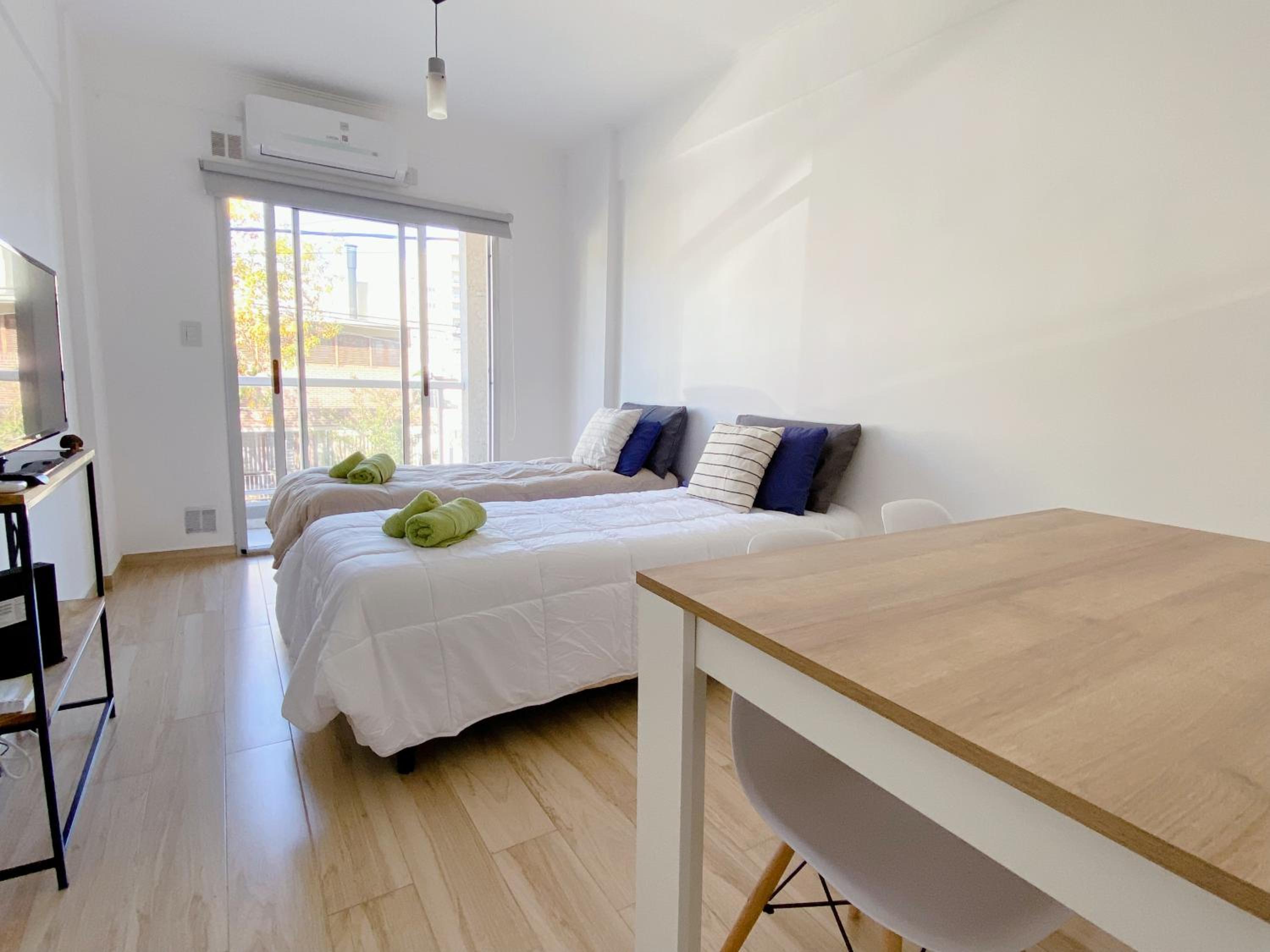 One-Bedroom Apartment photo 2