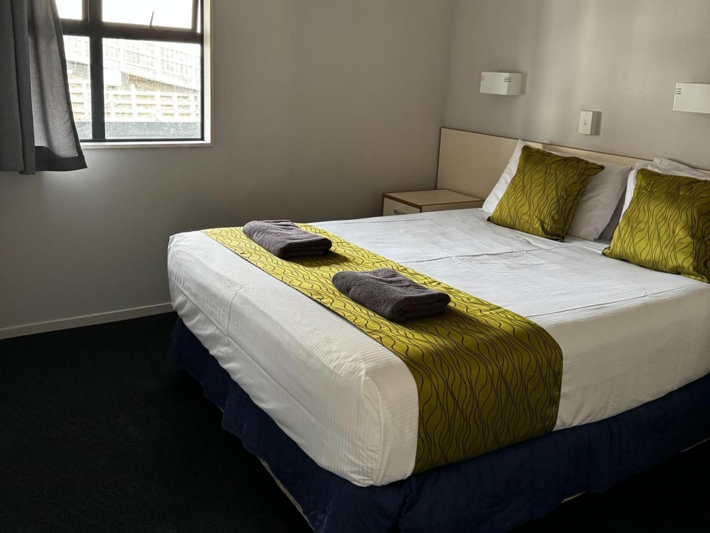 One-Bedroom Apartment - Photo 6
