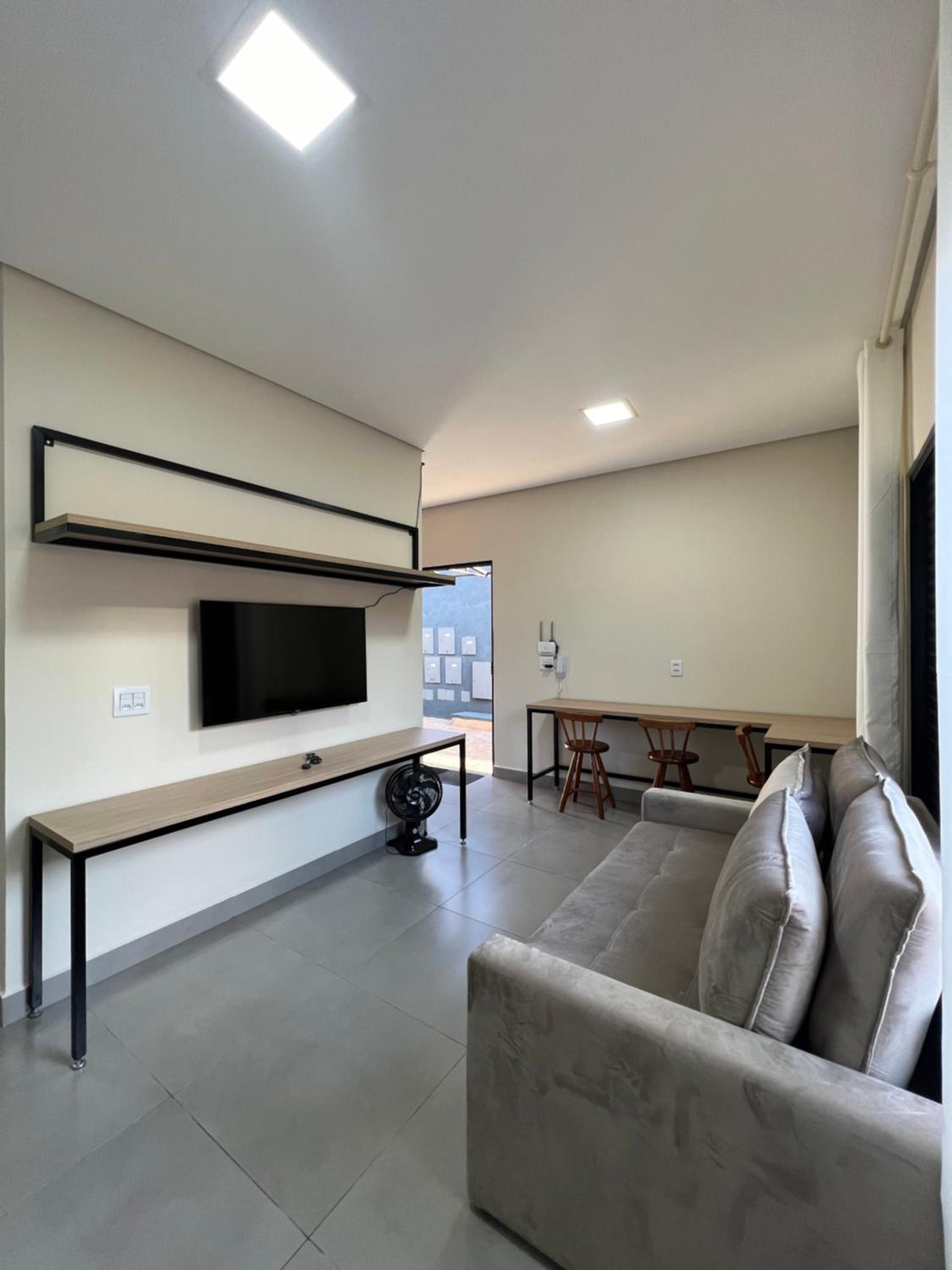 One-Bedroom House photo 1