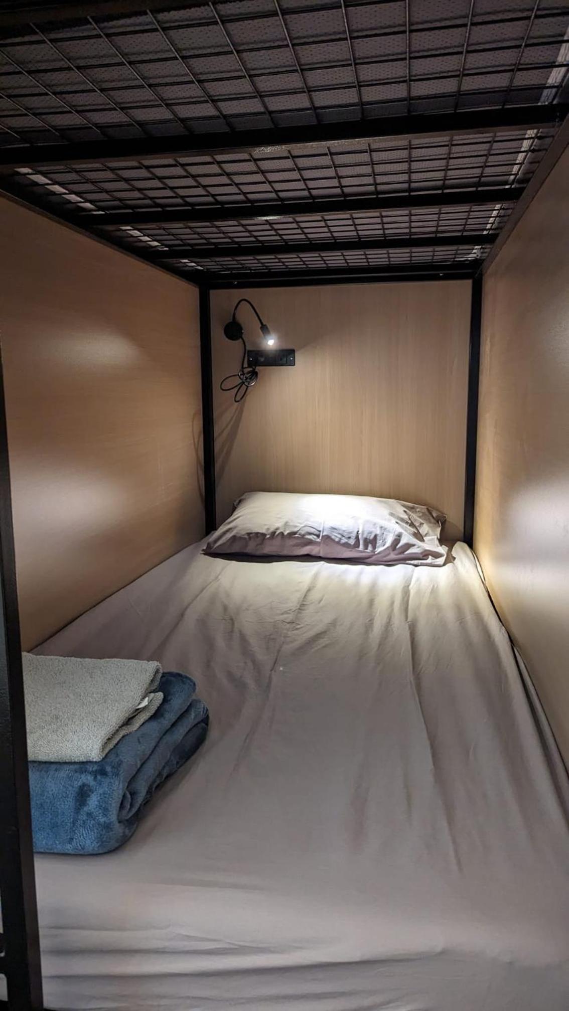 Bed in 10-Bed Mixed Dormitory Room photo 3