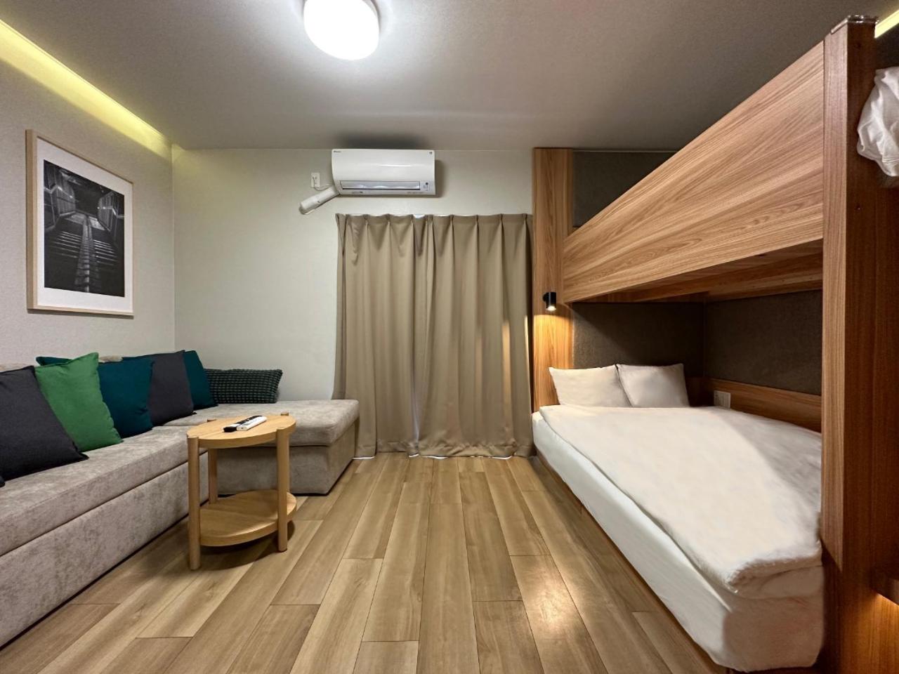 One-Bedroom Standard Apartment