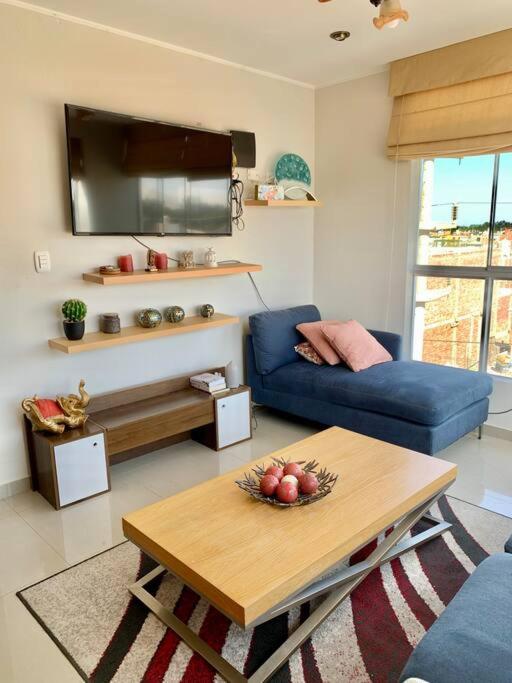 One-Bedroom Apartment photo 1