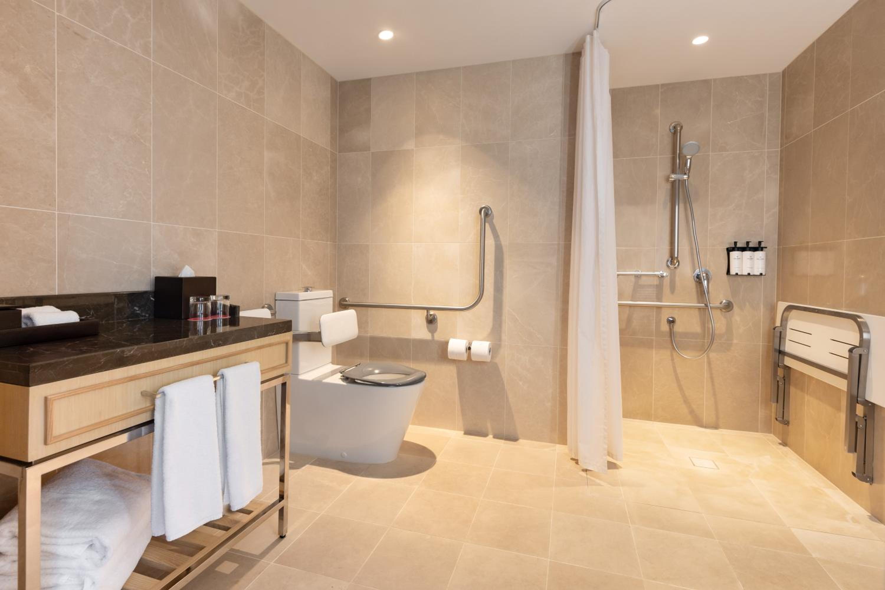 Superior King Room - Accessible