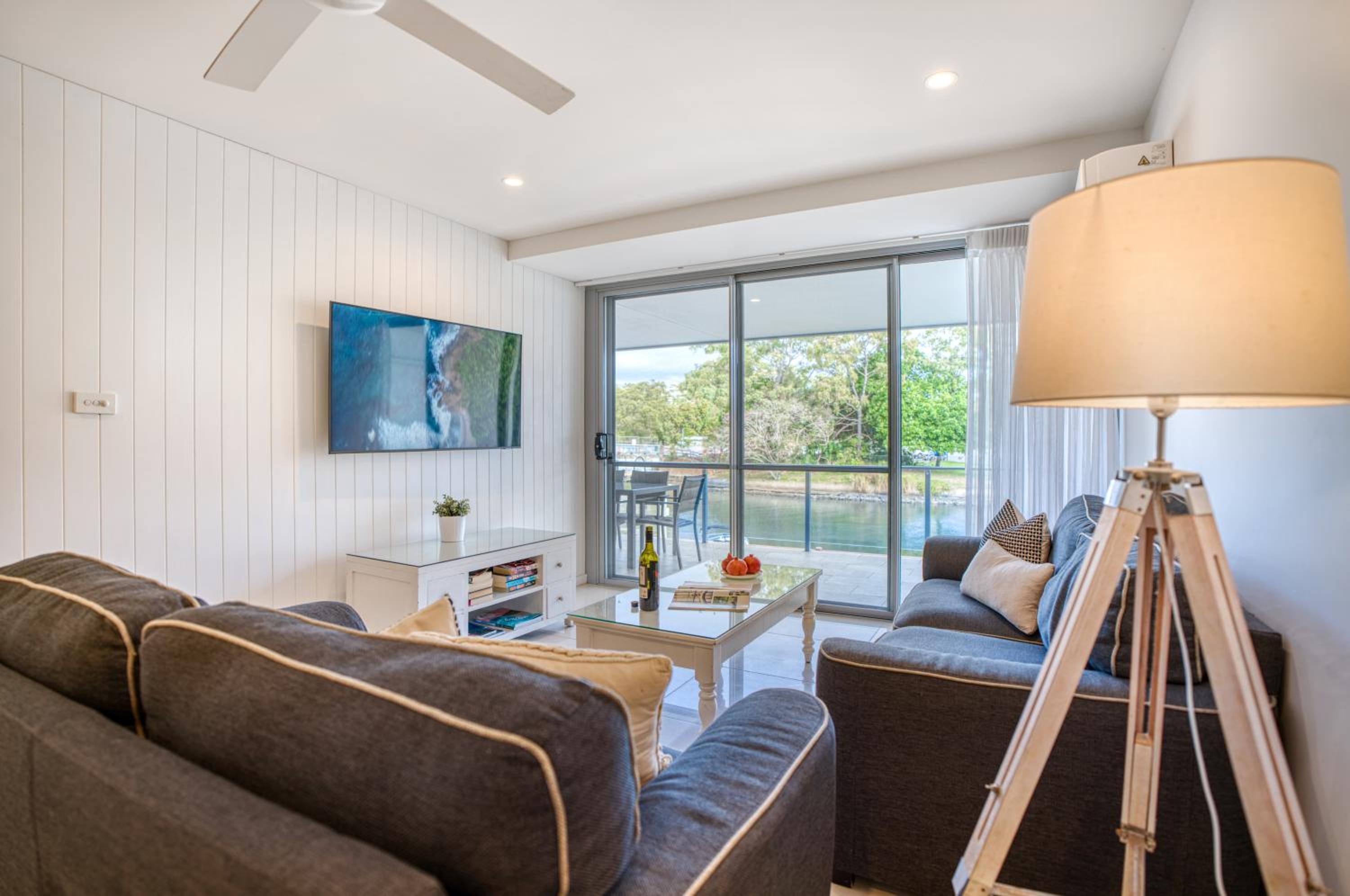 Two-Bedroom Apartment with River View photo 1