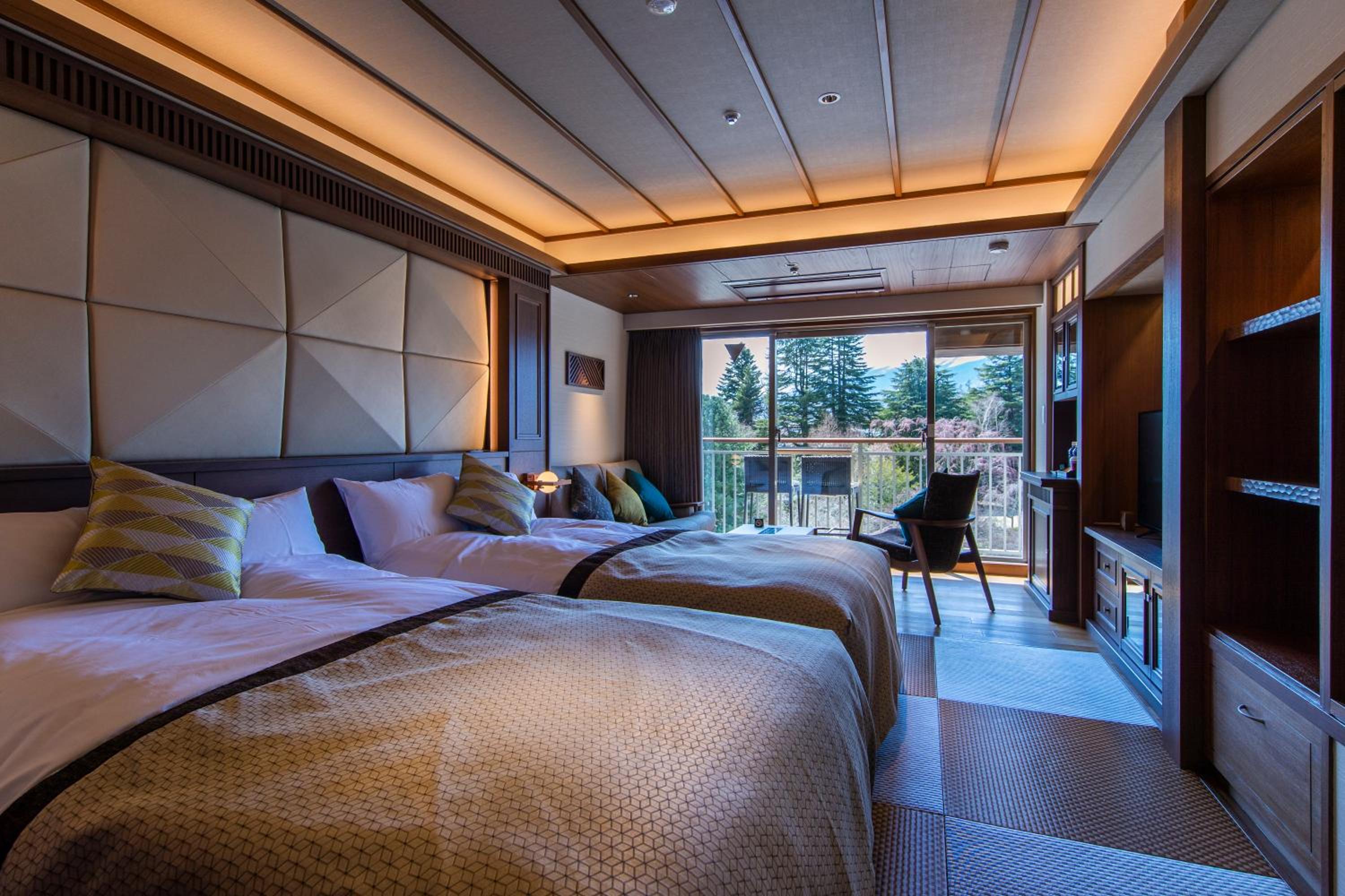Japanese-Style Twin Room with Mt.Fuji View