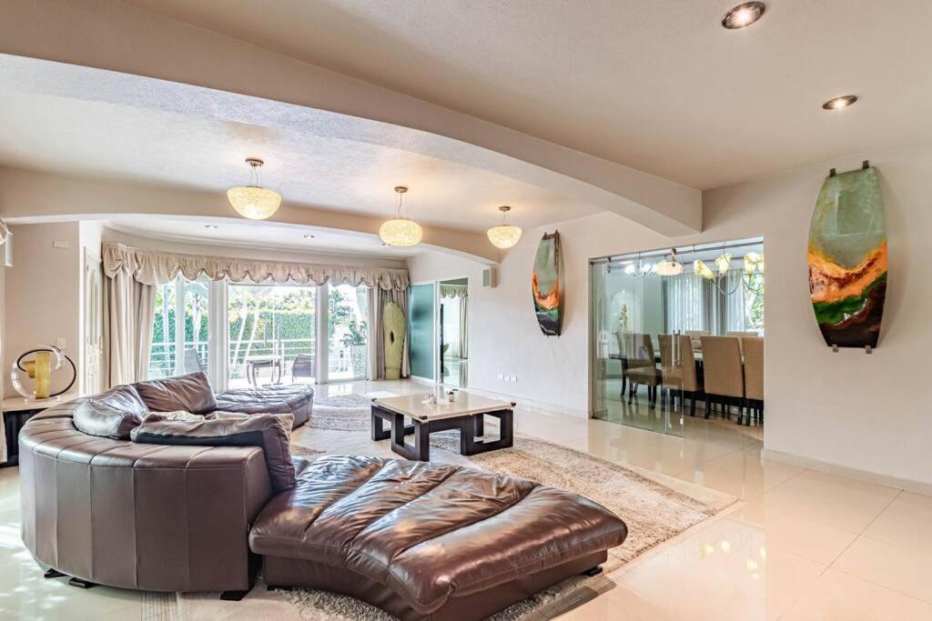One-Bedroom House photo 3