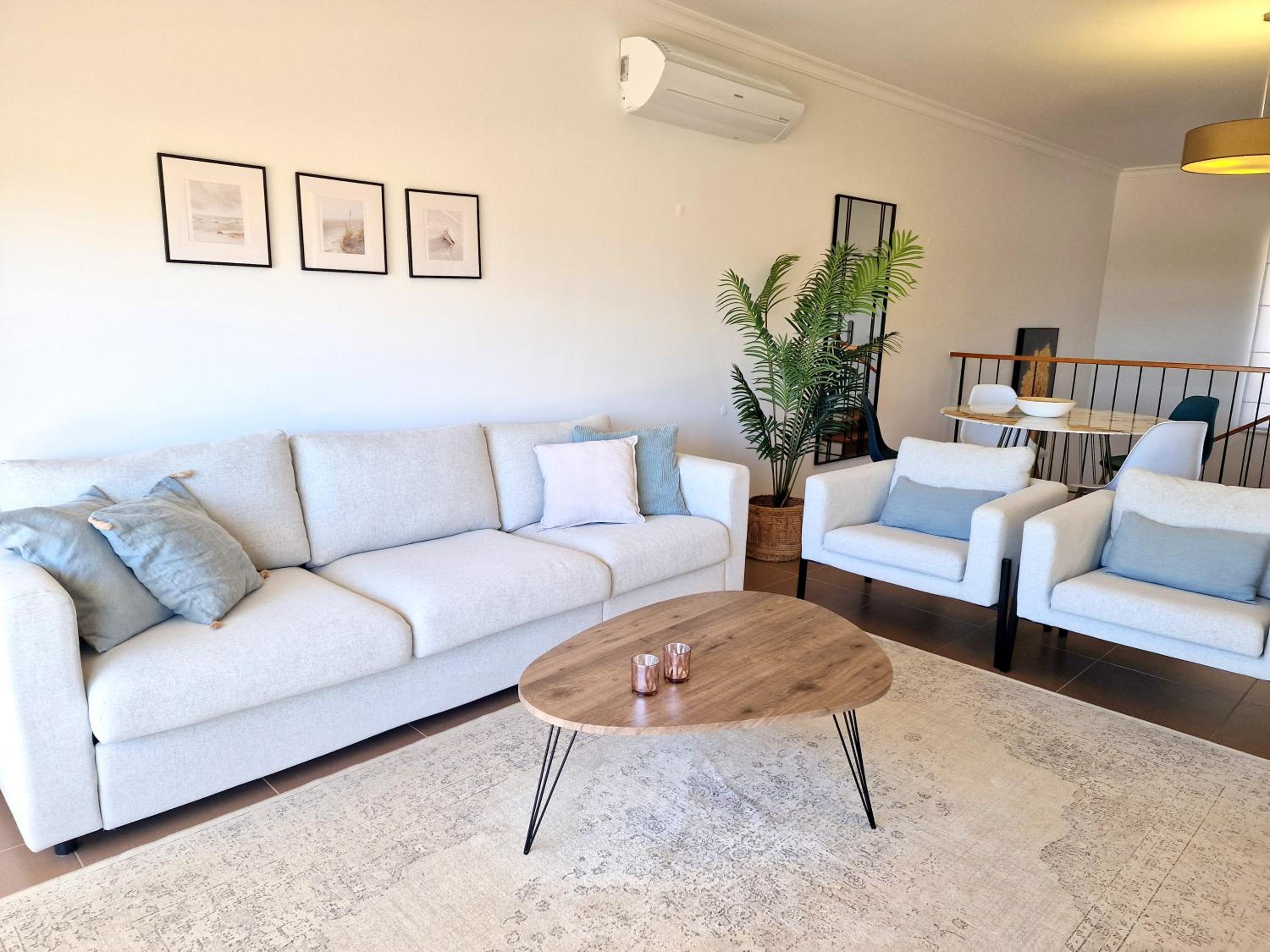 Three-Bedroom Villa photo 1