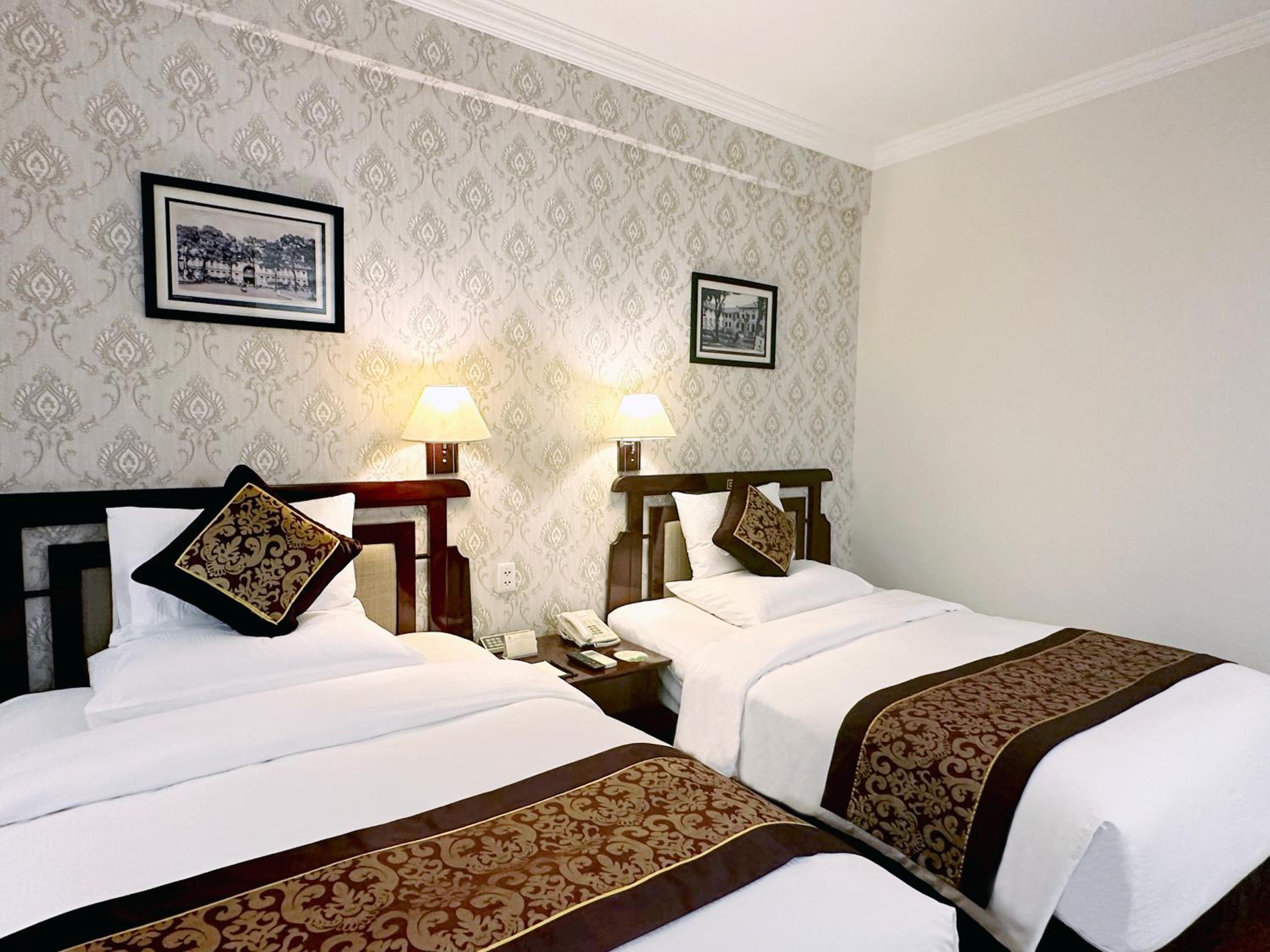 Deluxe Twin Room photo 2