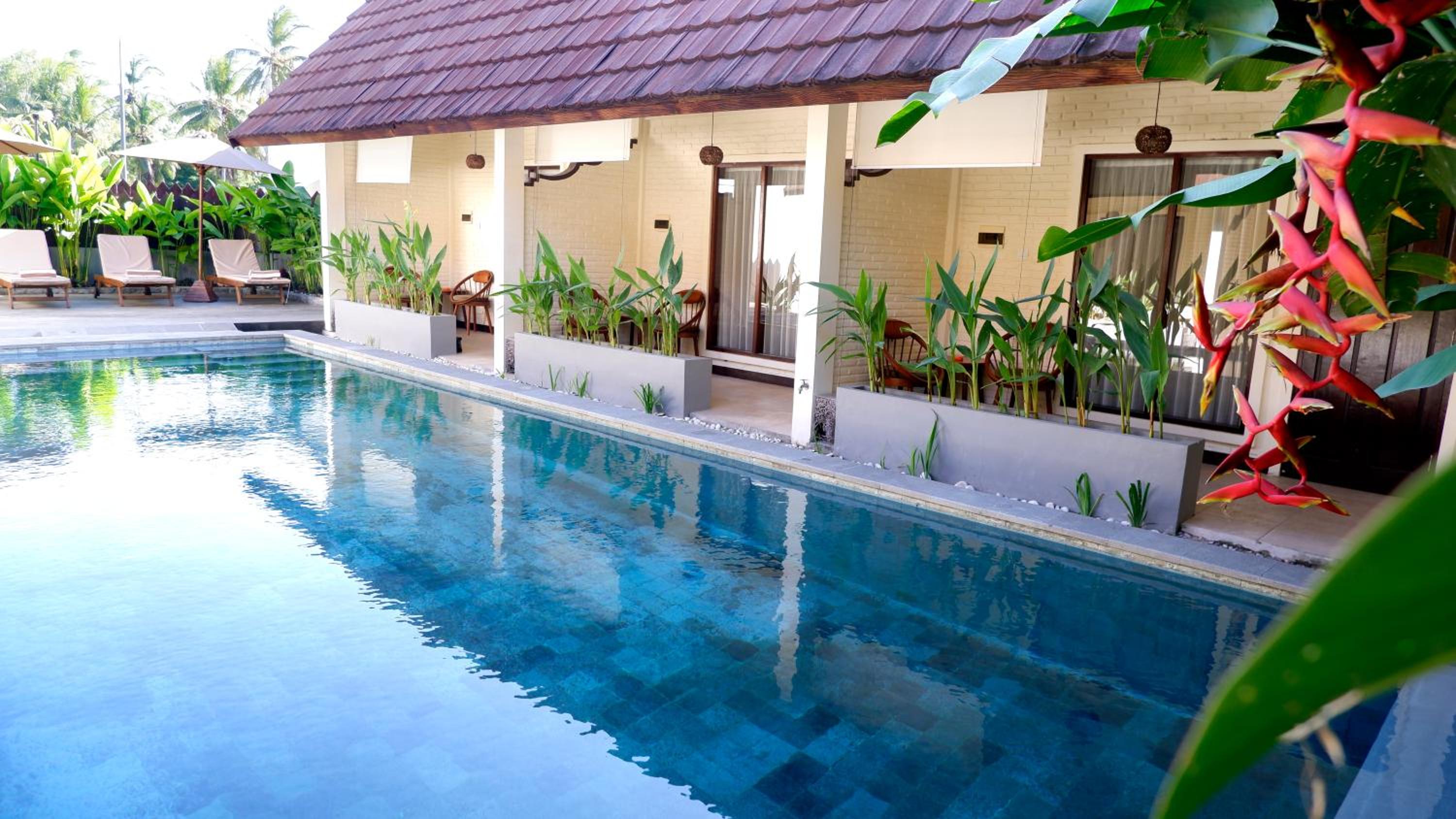 King Room with Pool View - Photo 6