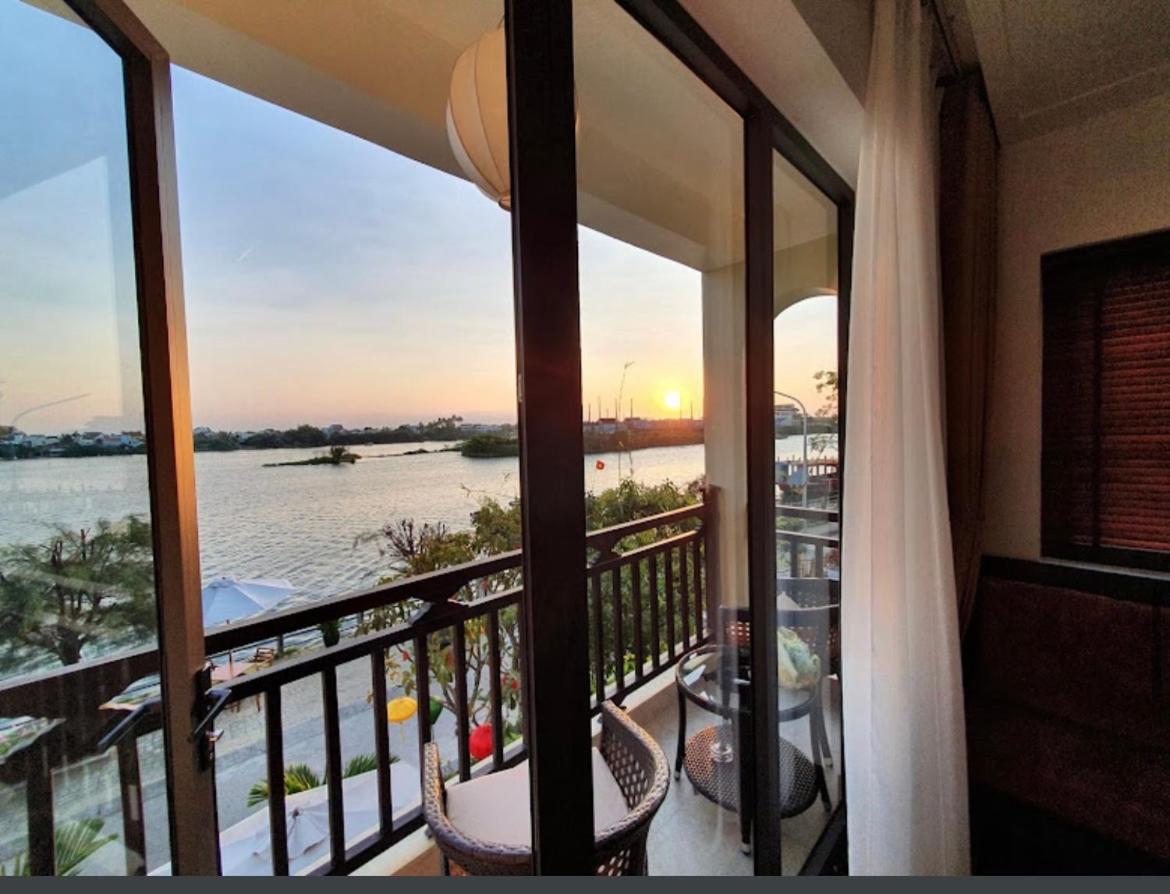 Deluxe Twin Room with Balcony and River View - Photo 3