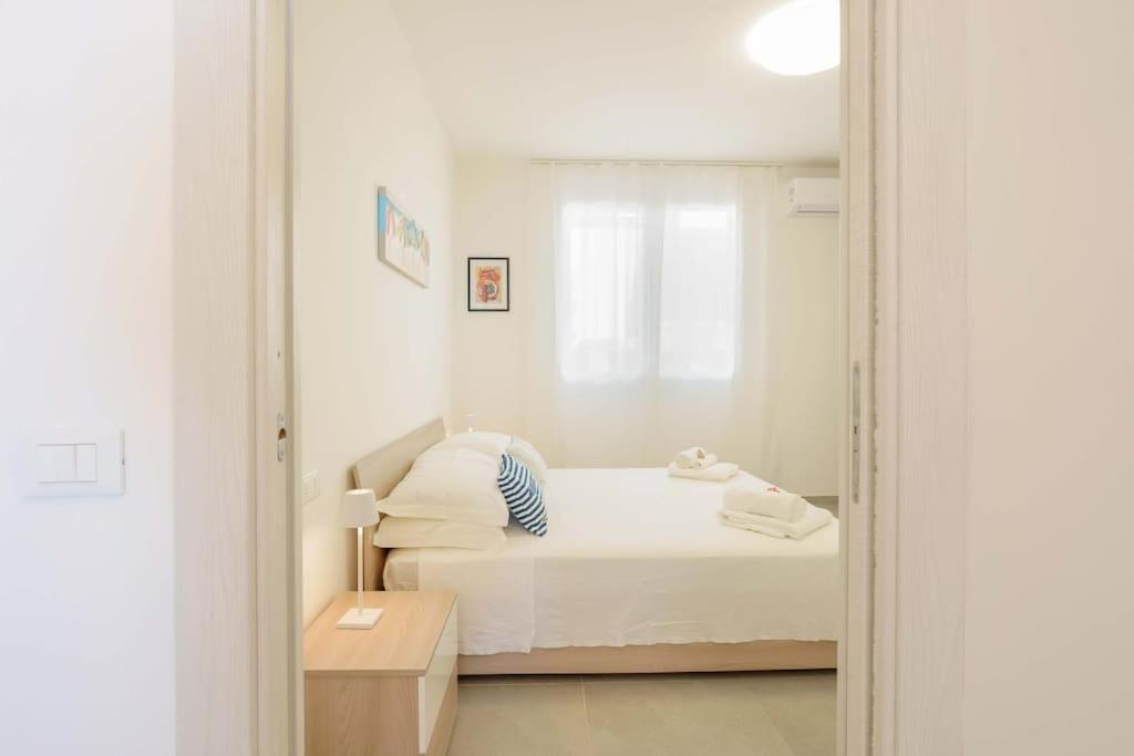 One-Bedroom Apartment with Sea View photo 2