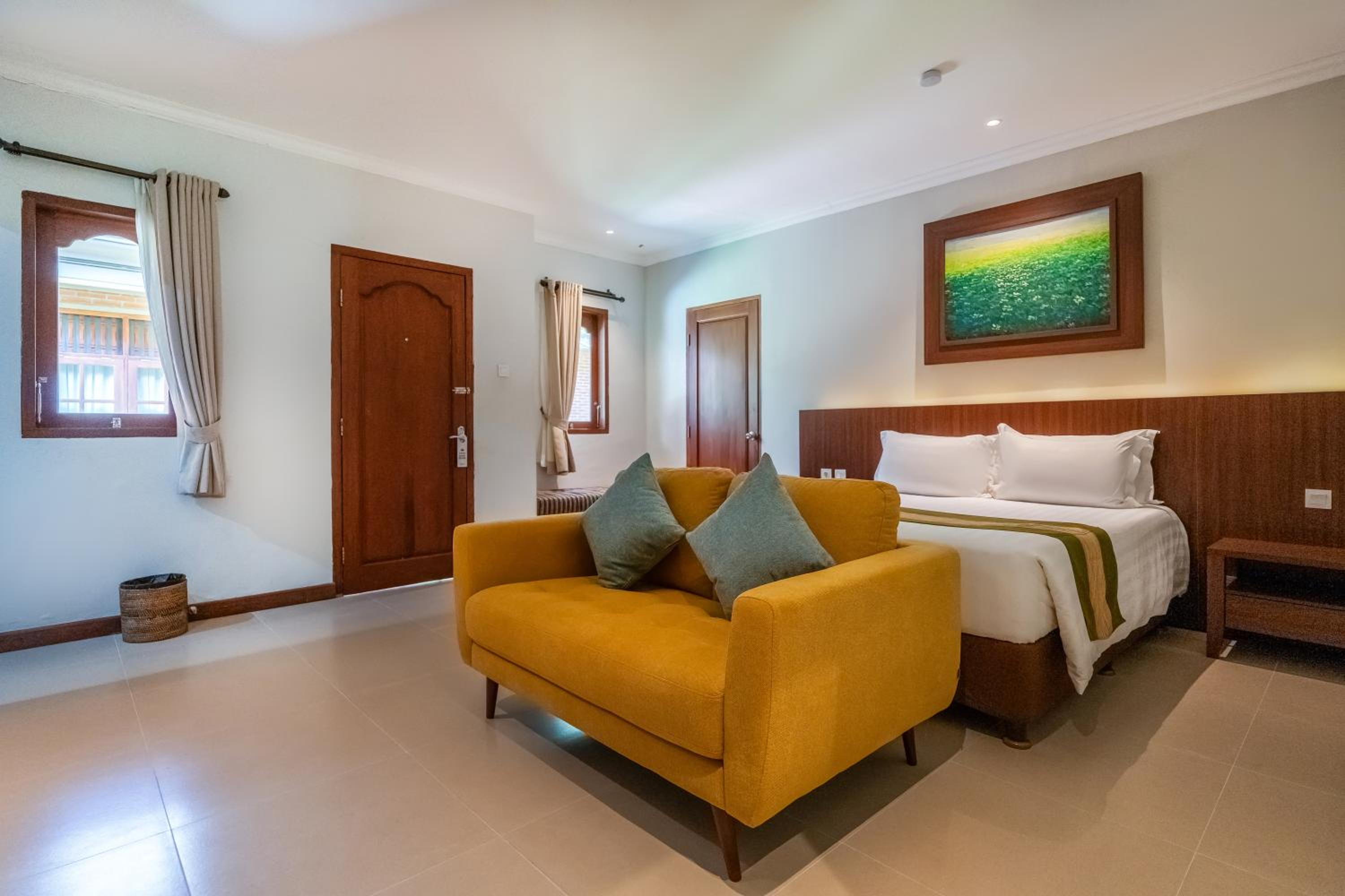 Deluxe Double or Twin Room - Photo 13