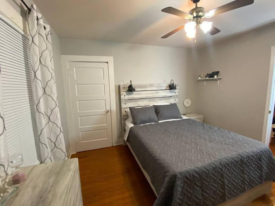 Two-Bedroom Apartment photo 2