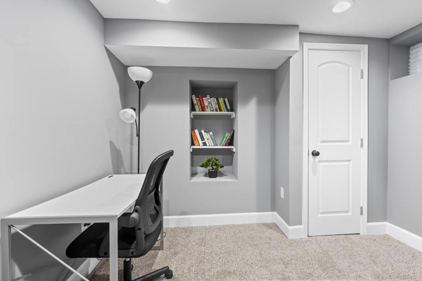 Four-Bedroom House photo 2