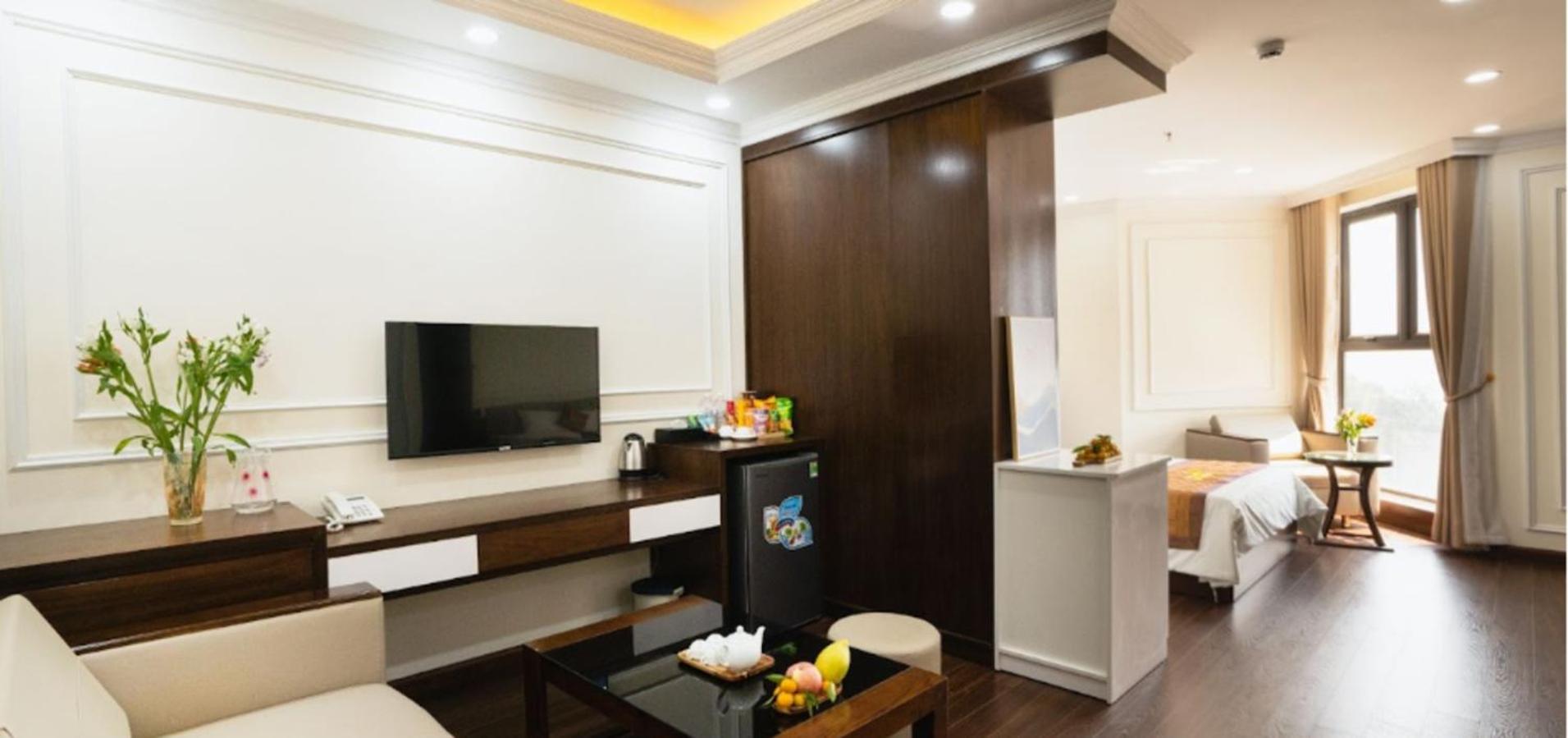 Family Room With Mountain View photo 3