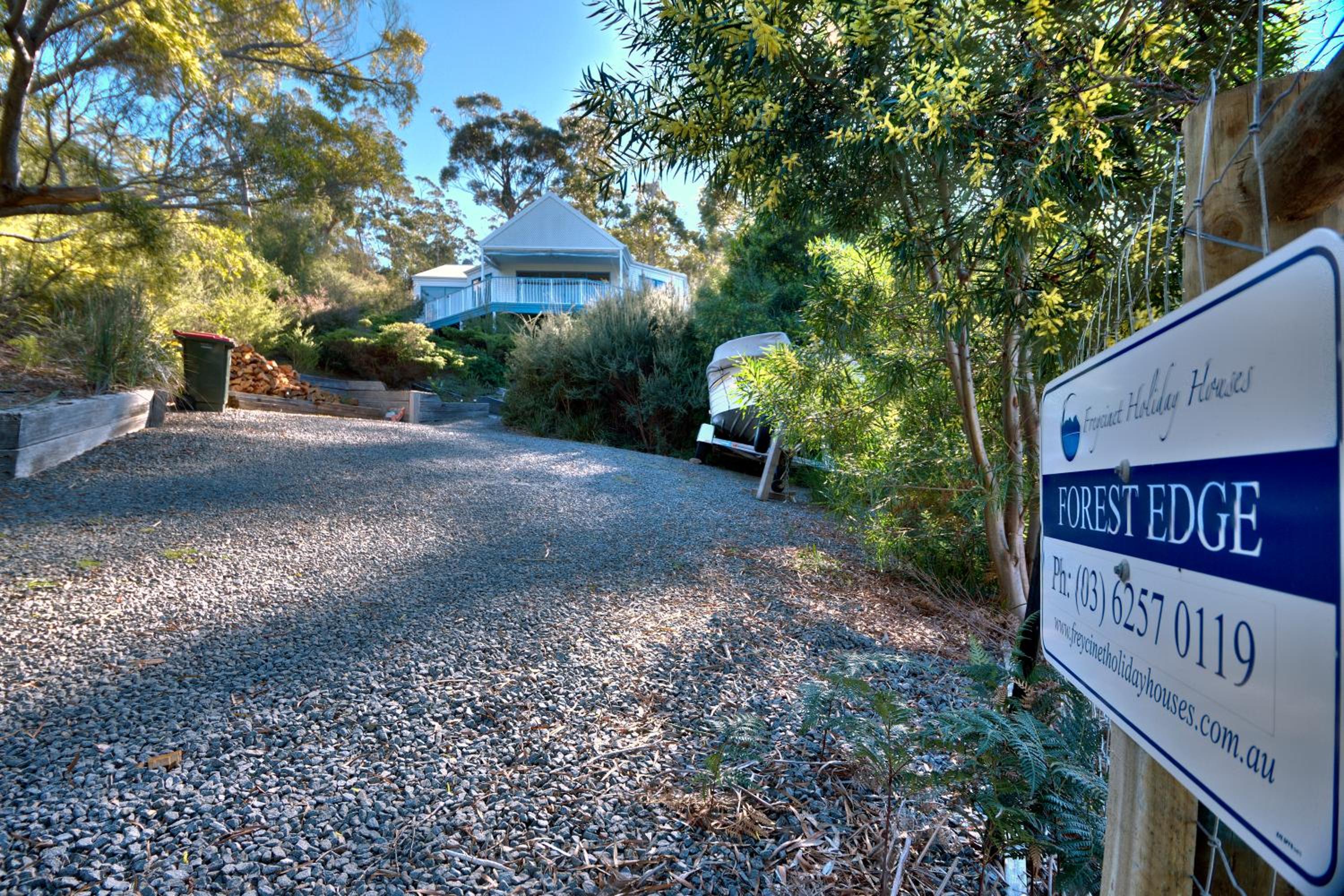 Four-Bedroom House photo 2