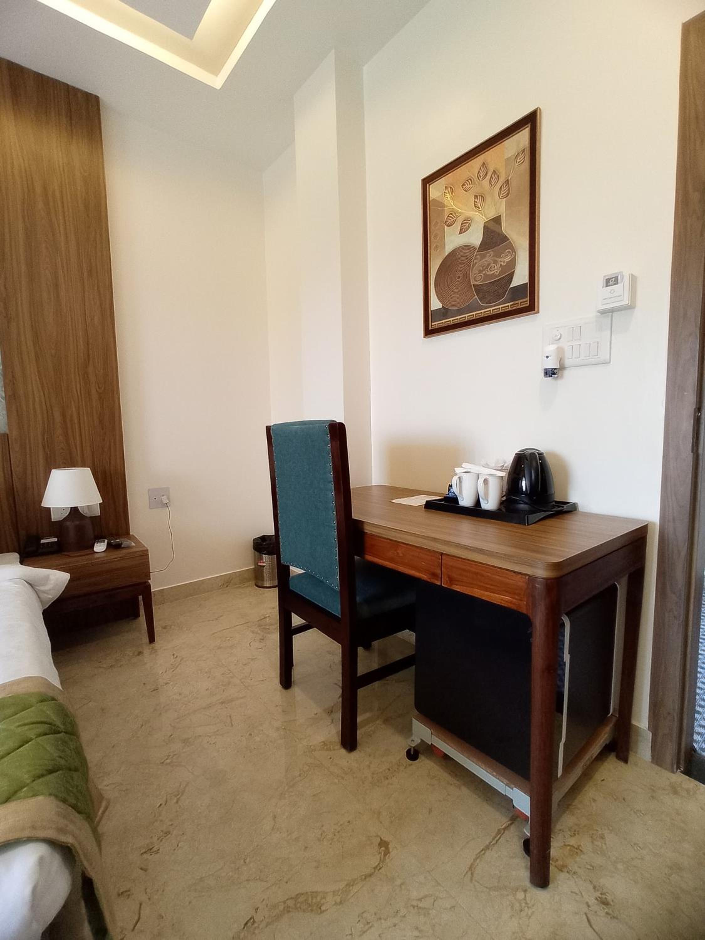 Standard King Room photo 2