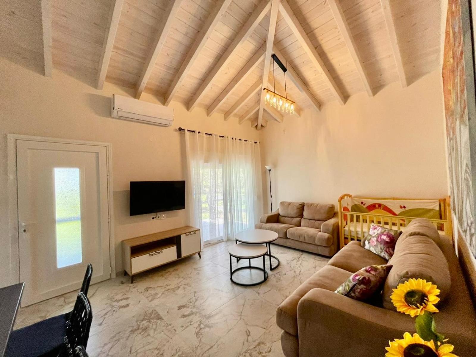 Villa photo 1