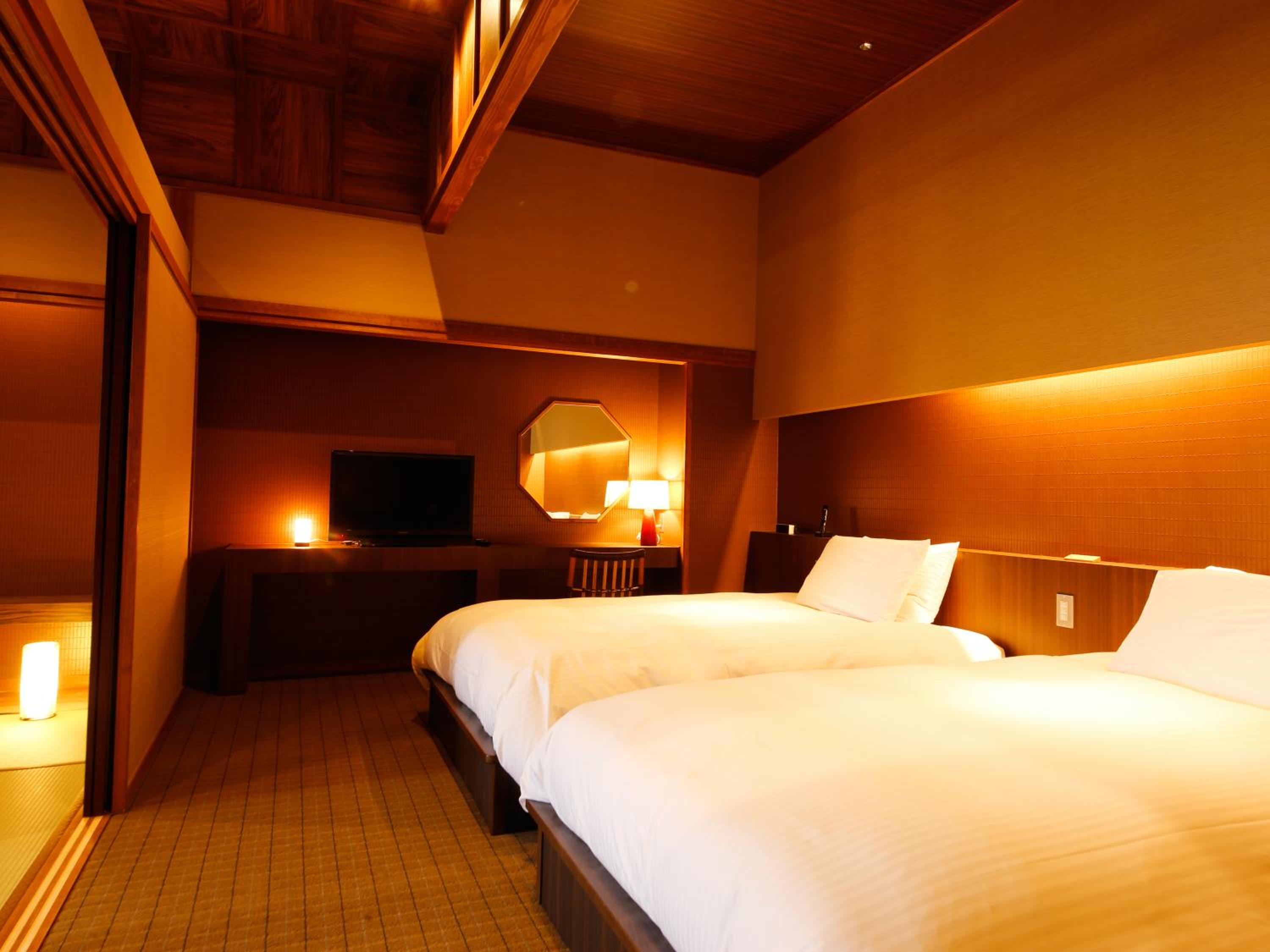 Japanese-Western Room with open-air bath TYPE F - Non-Smoking (3rd Floor) photo 3