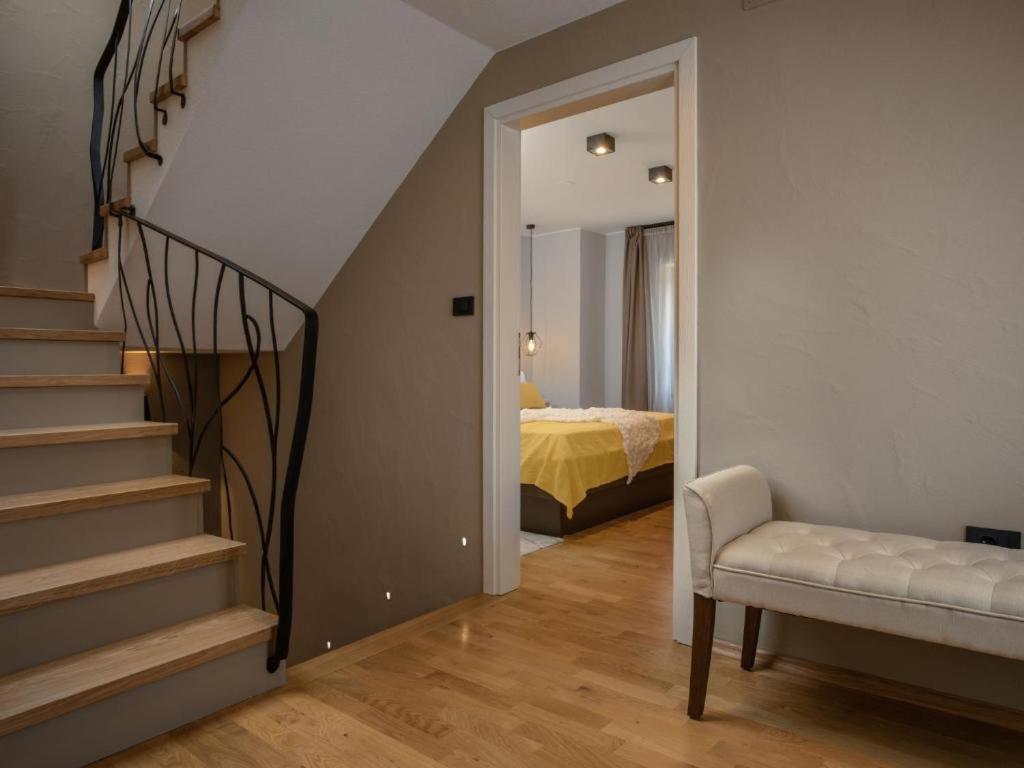 Villa photo 3