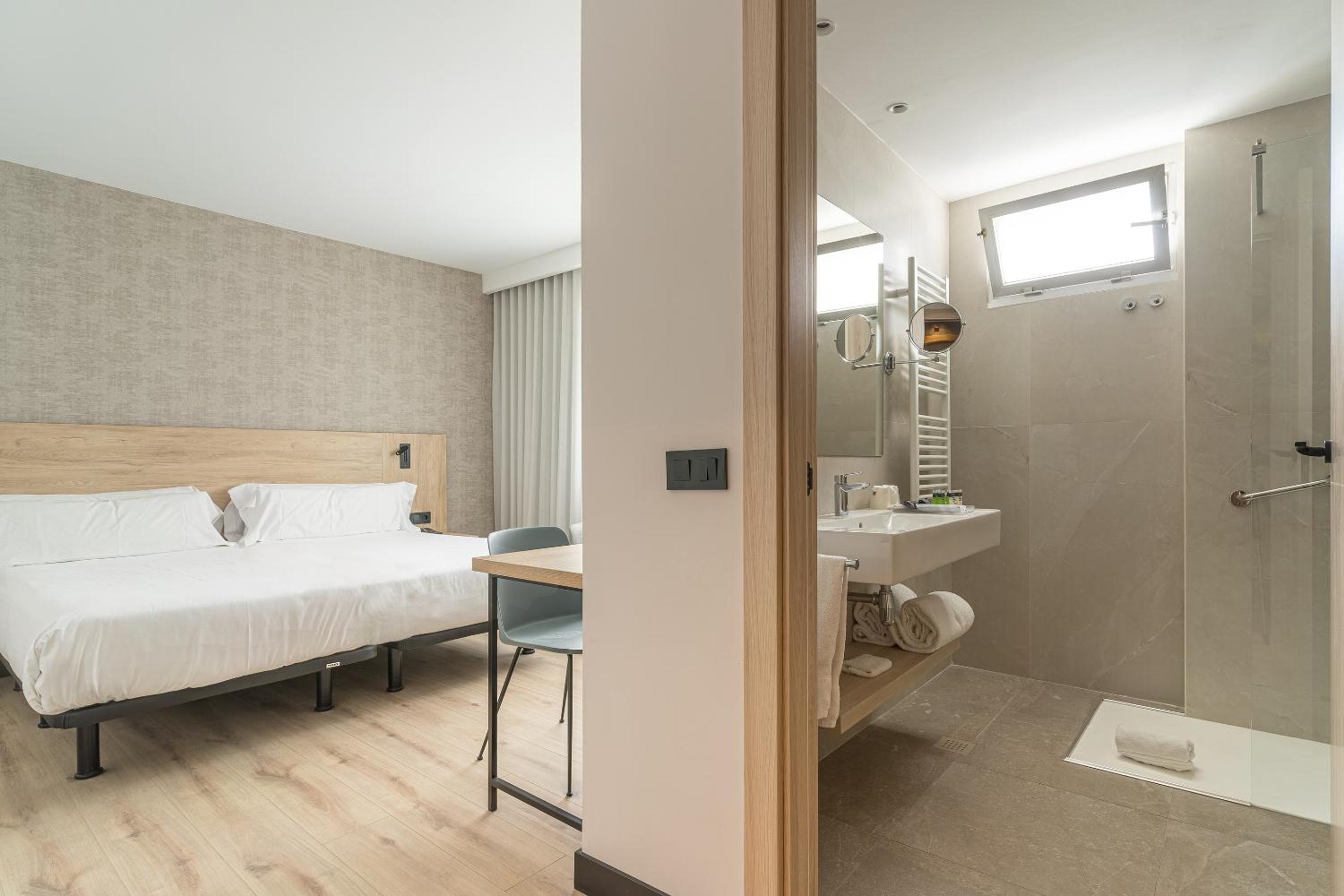 Habitación Doble con Cama Queen Interior