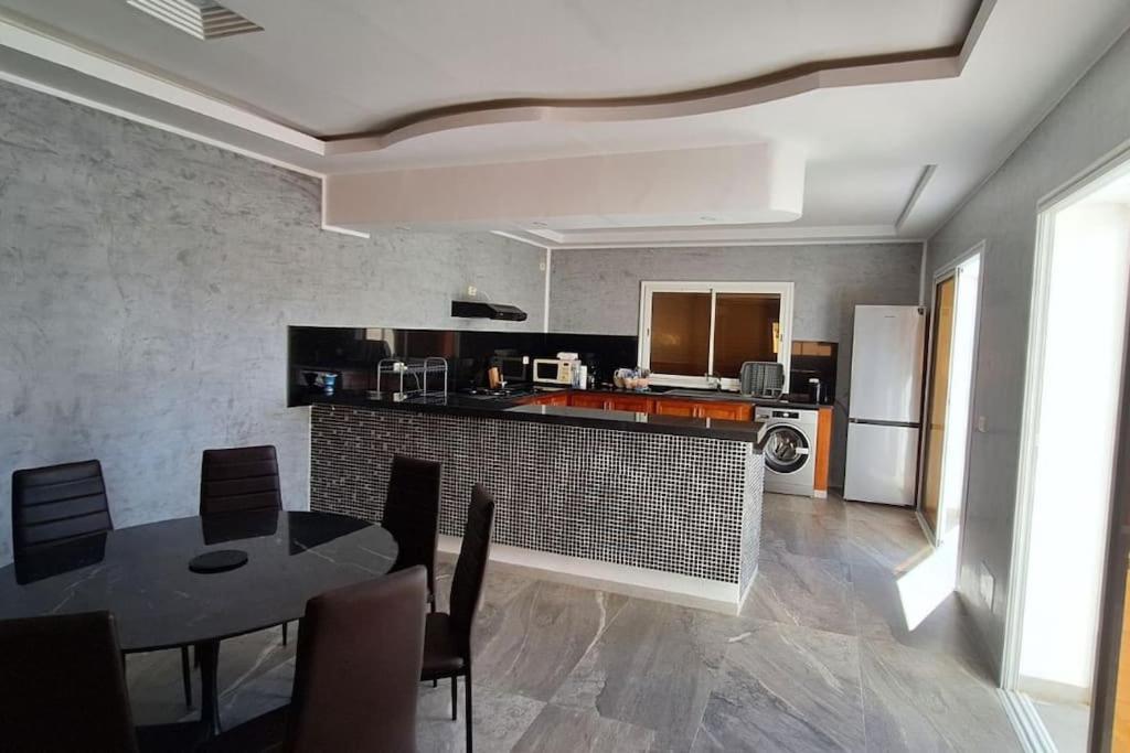 Three-Bedroom Villa photo 3