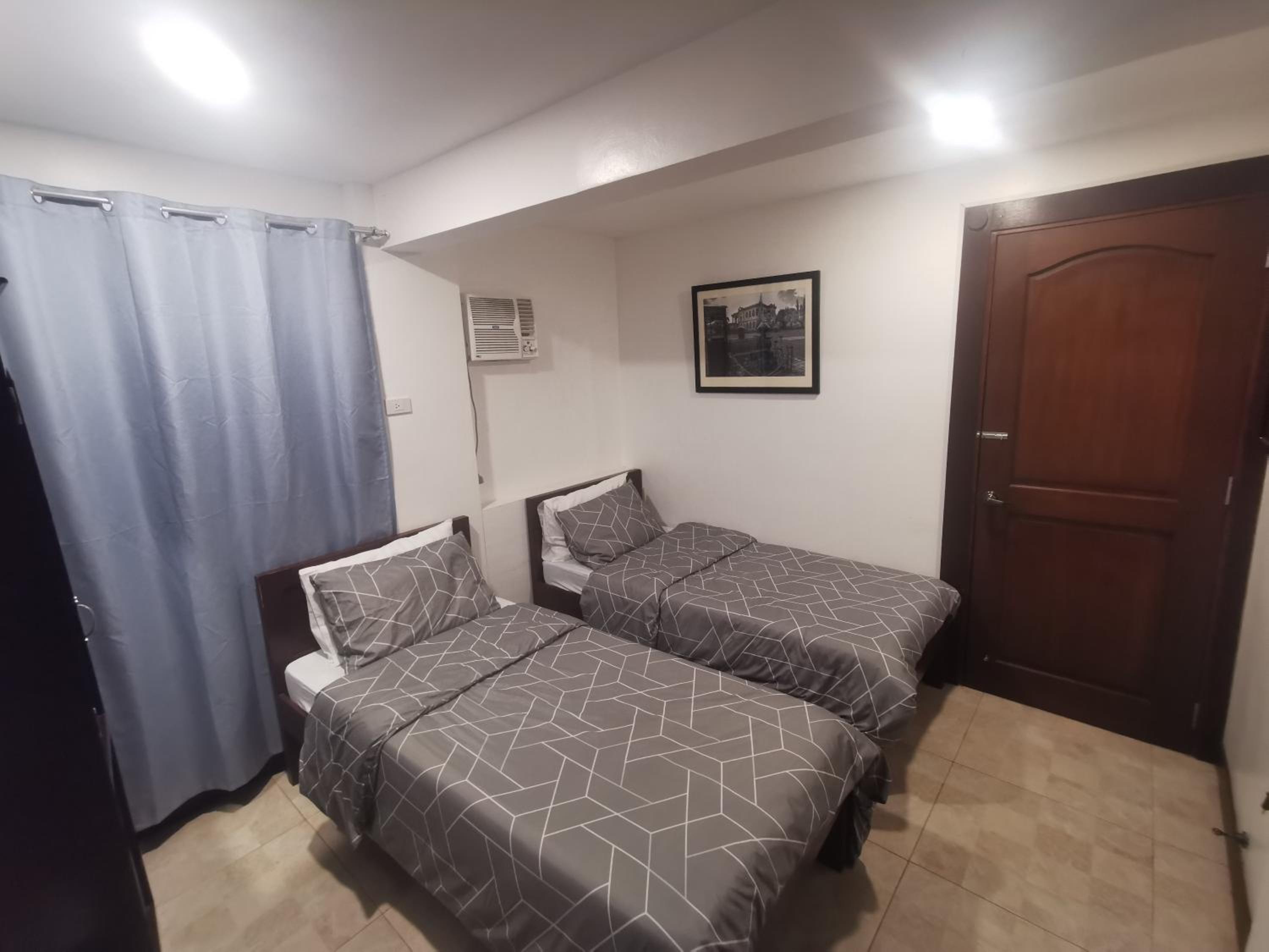 Double Room with Private Bathroom photo 2