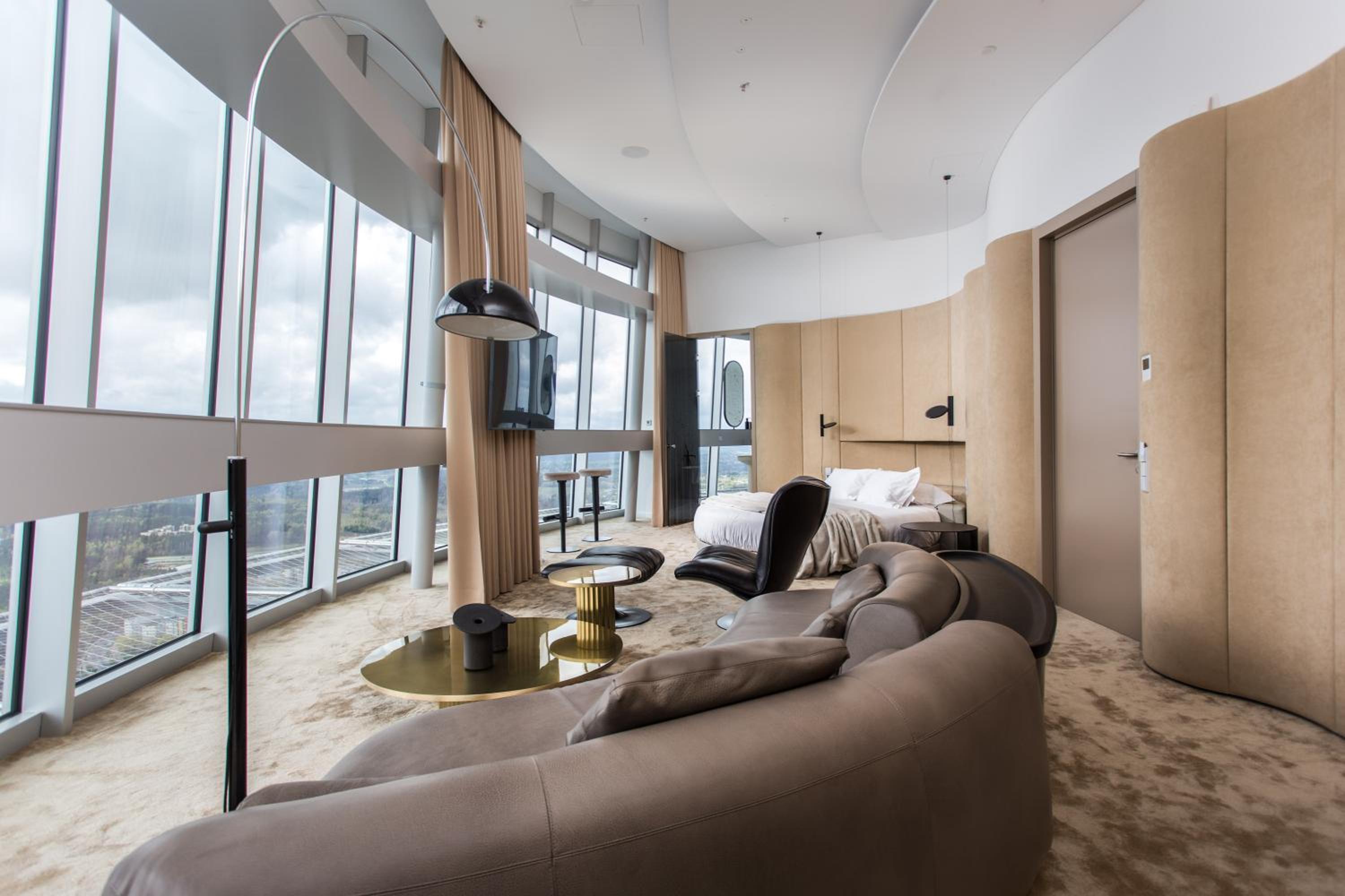 Suite with City View photo 1