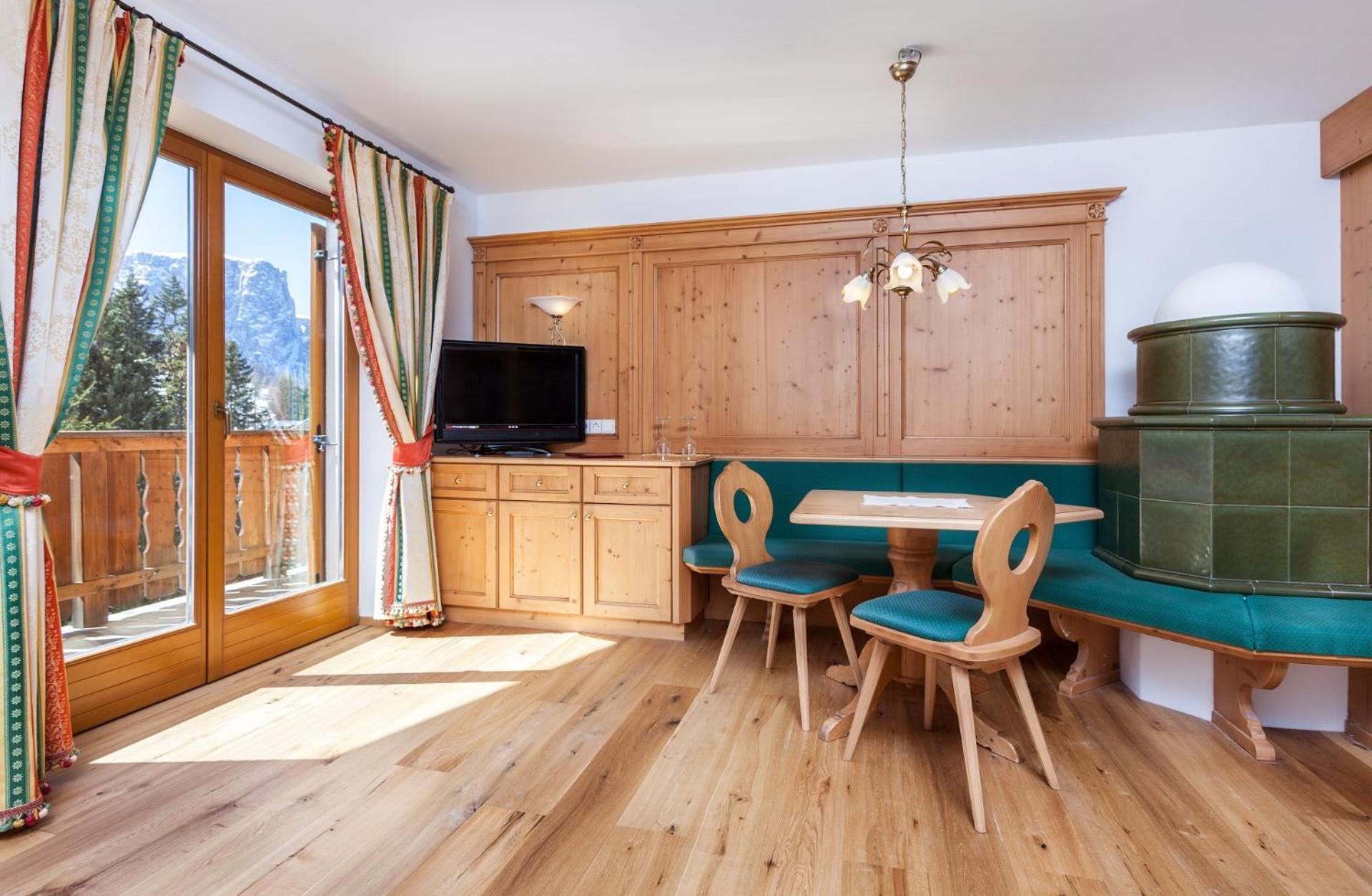 Suite with Balcony photo 2