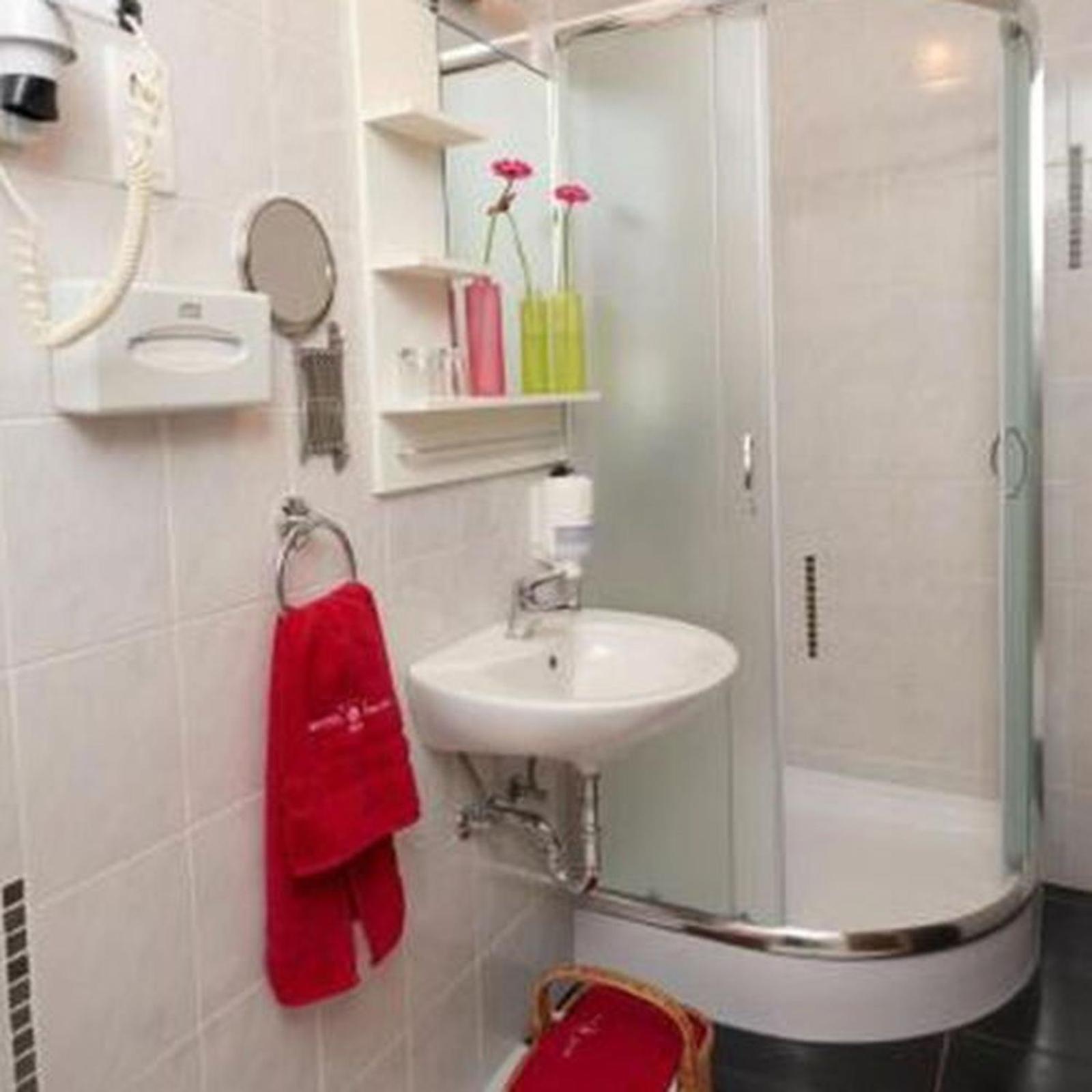 Standard Double Room - Photo 4