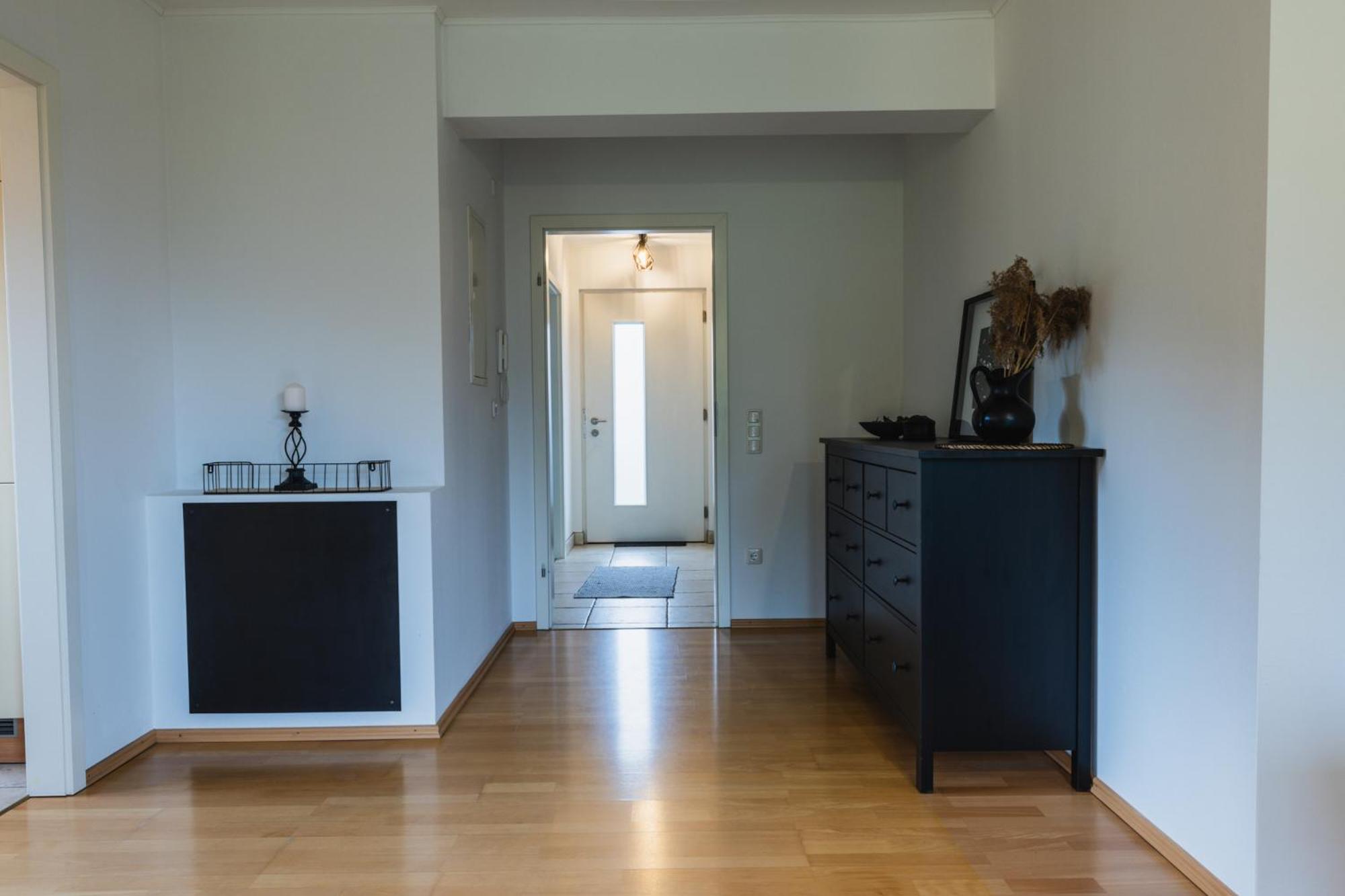 Apartment with Balcony photo 3