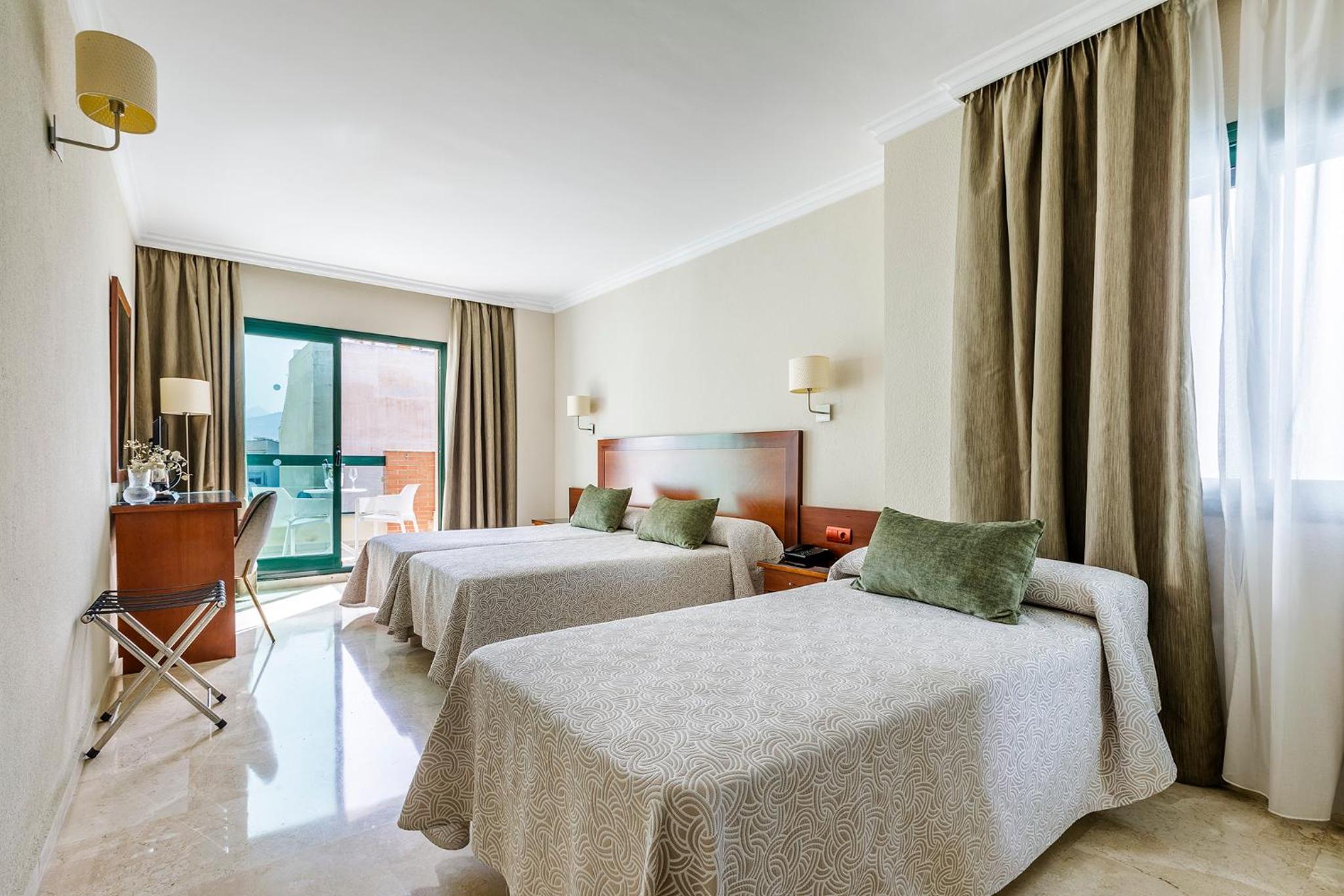 Triple Room (3 Adults) - Photo 1