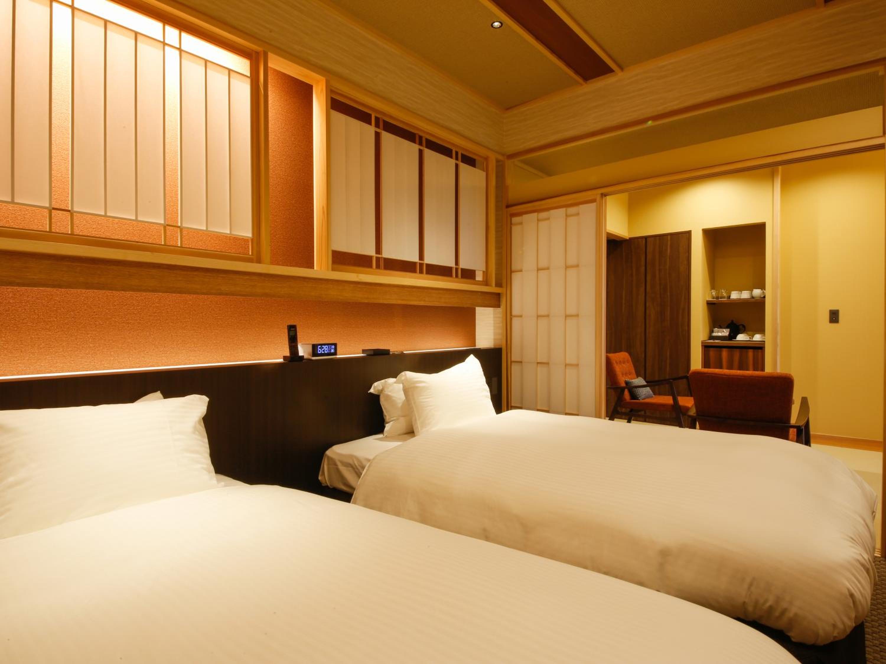 Japanese-Western Room with open-air bath TYPE E - Non-Smoking (2nd Floor) - Photo 4