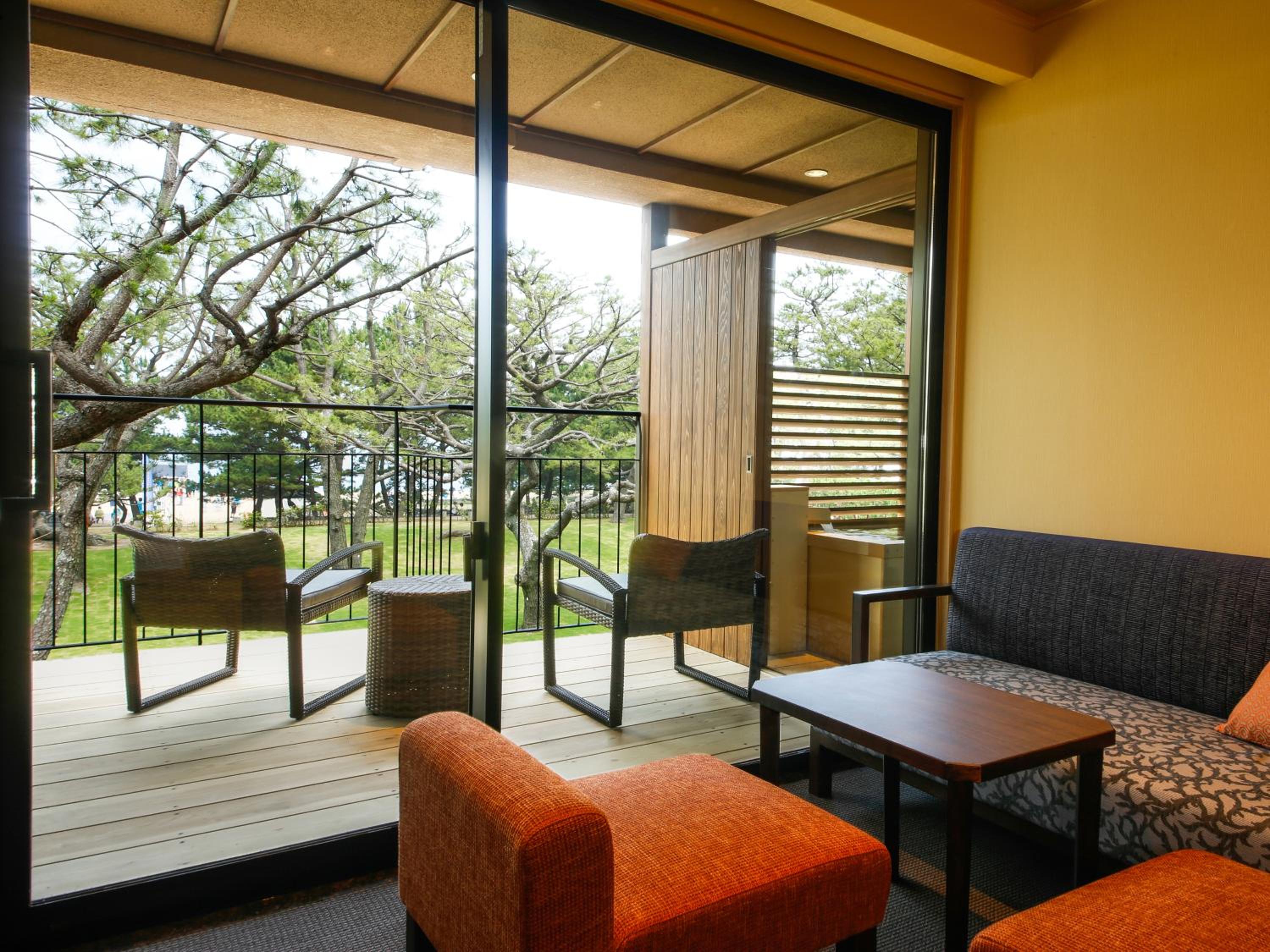 Japanese-Western Room with open-air bath TYPE H - Non-Smoking (2nd Floor) - Photo 4