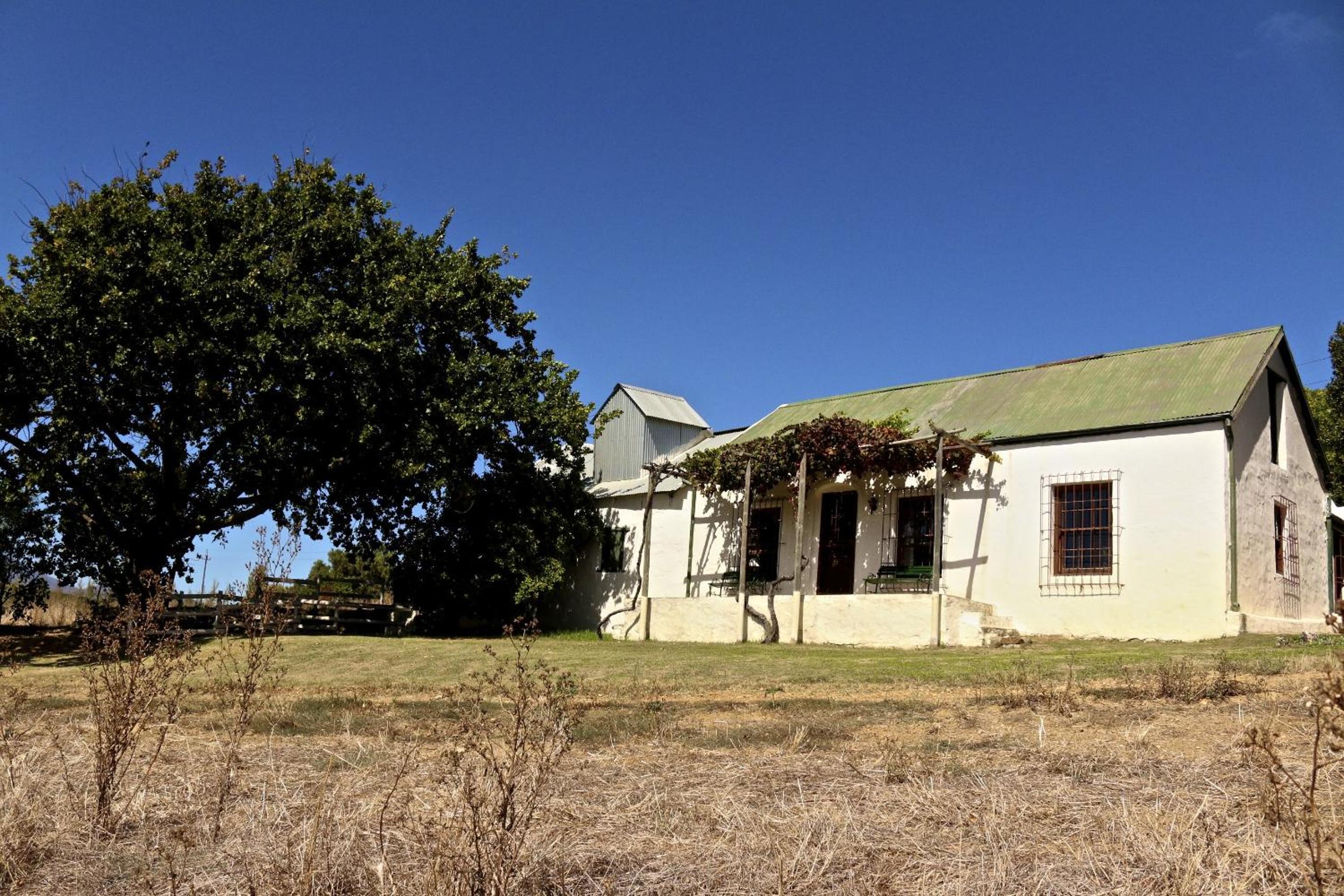  Two-Bedroom Cottage - Photo 14