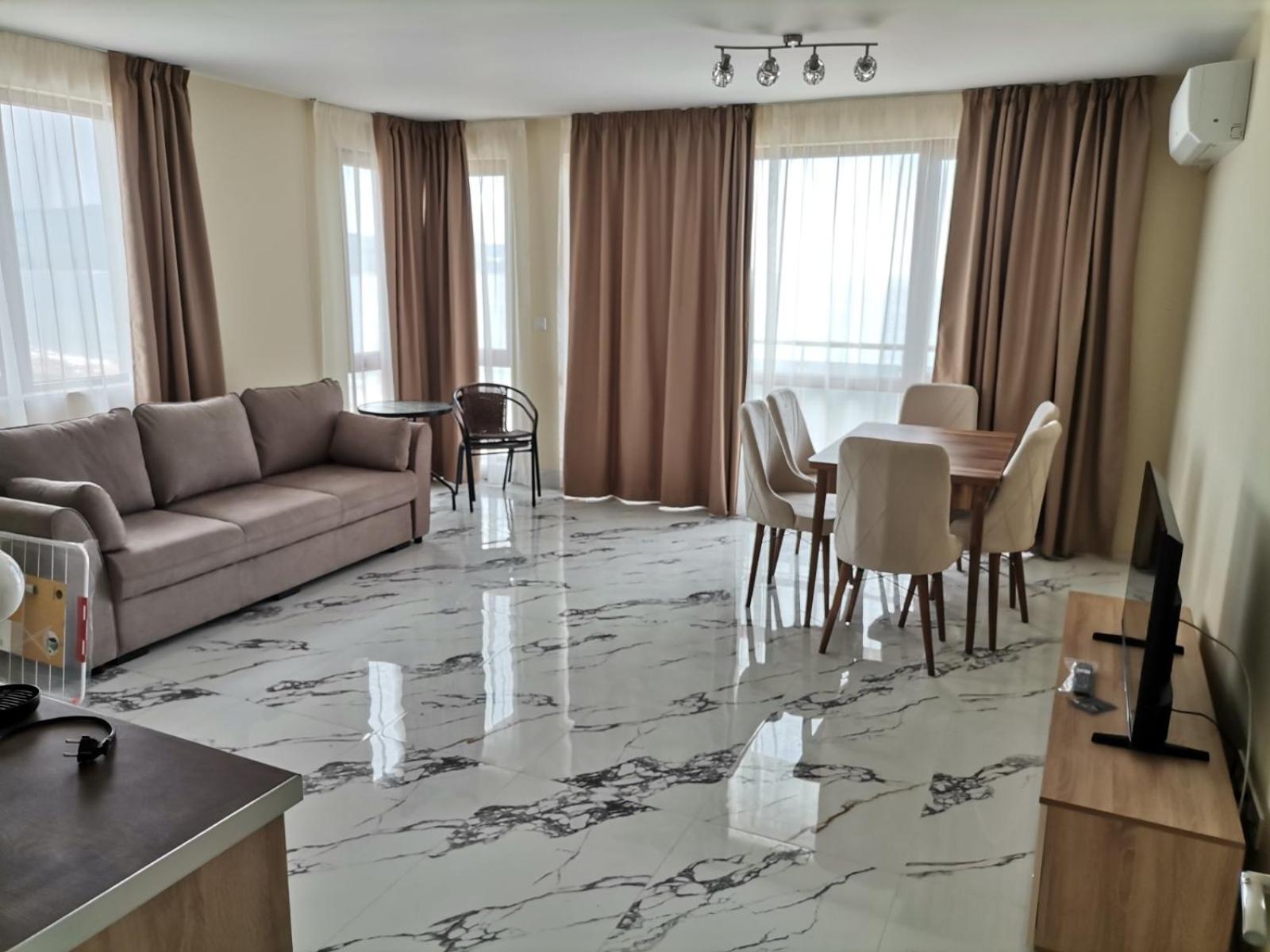 Apartment with Sea View