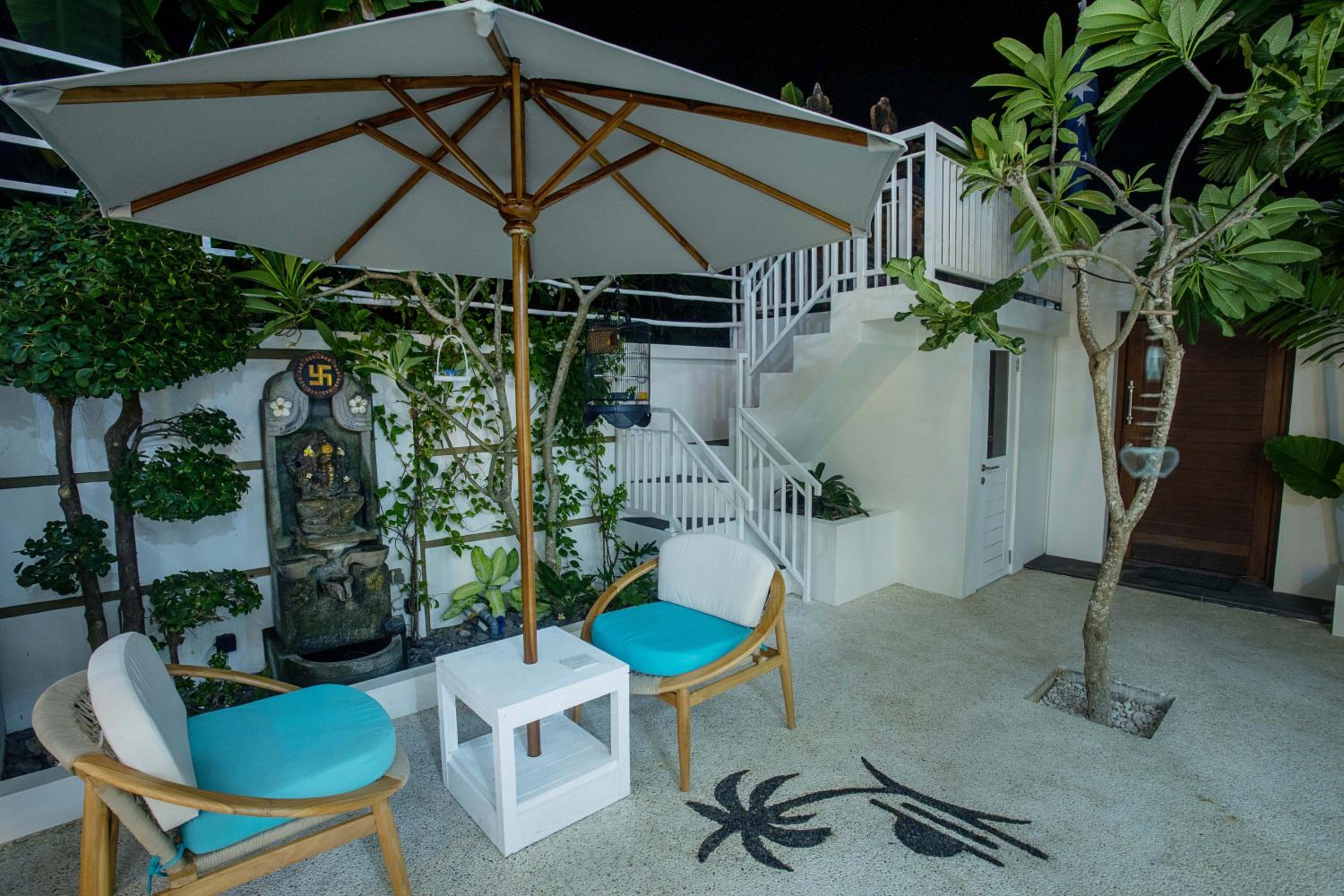 Three-Bedroom Villa photo 3