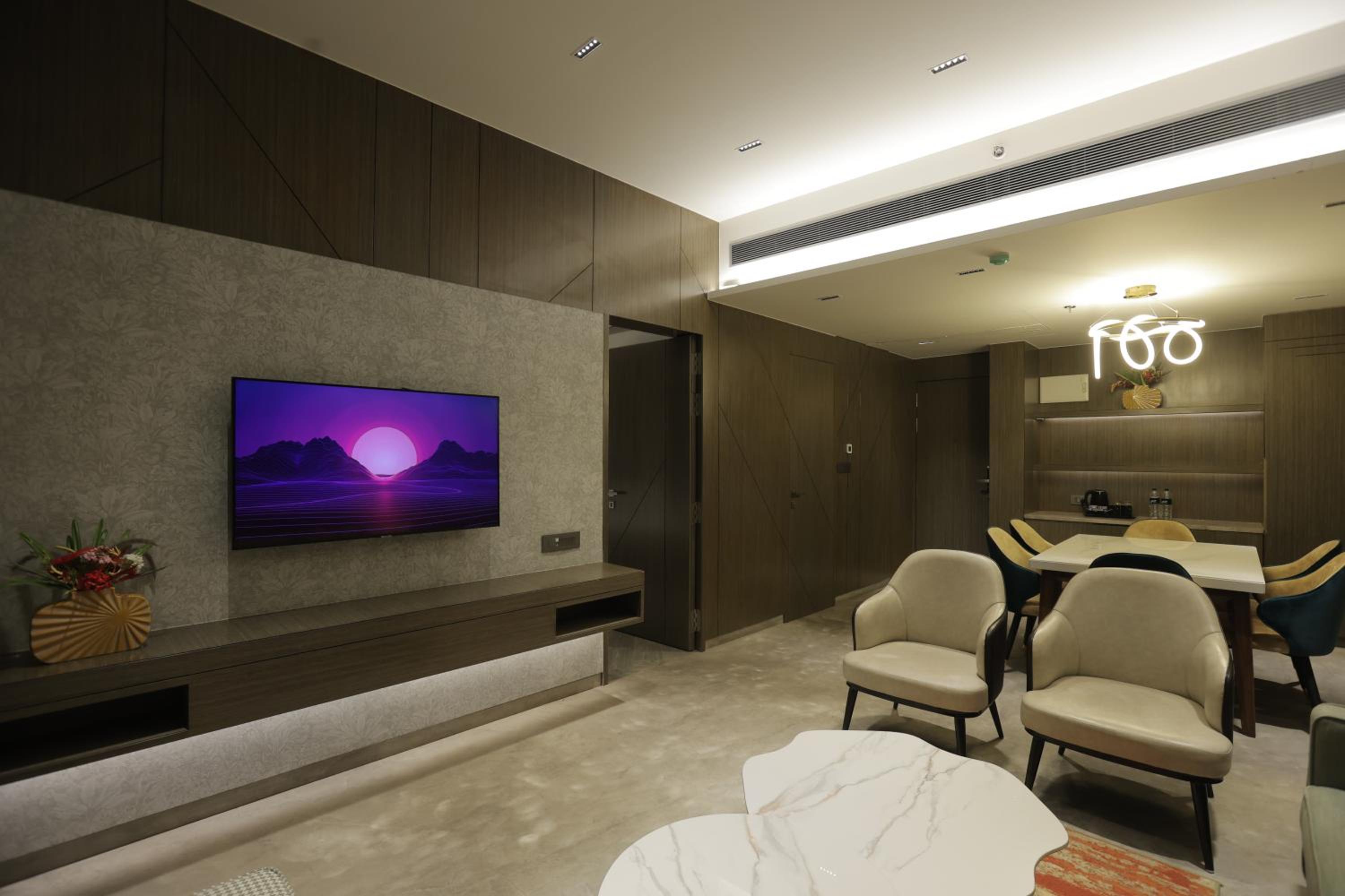 Executive Suite photo 3