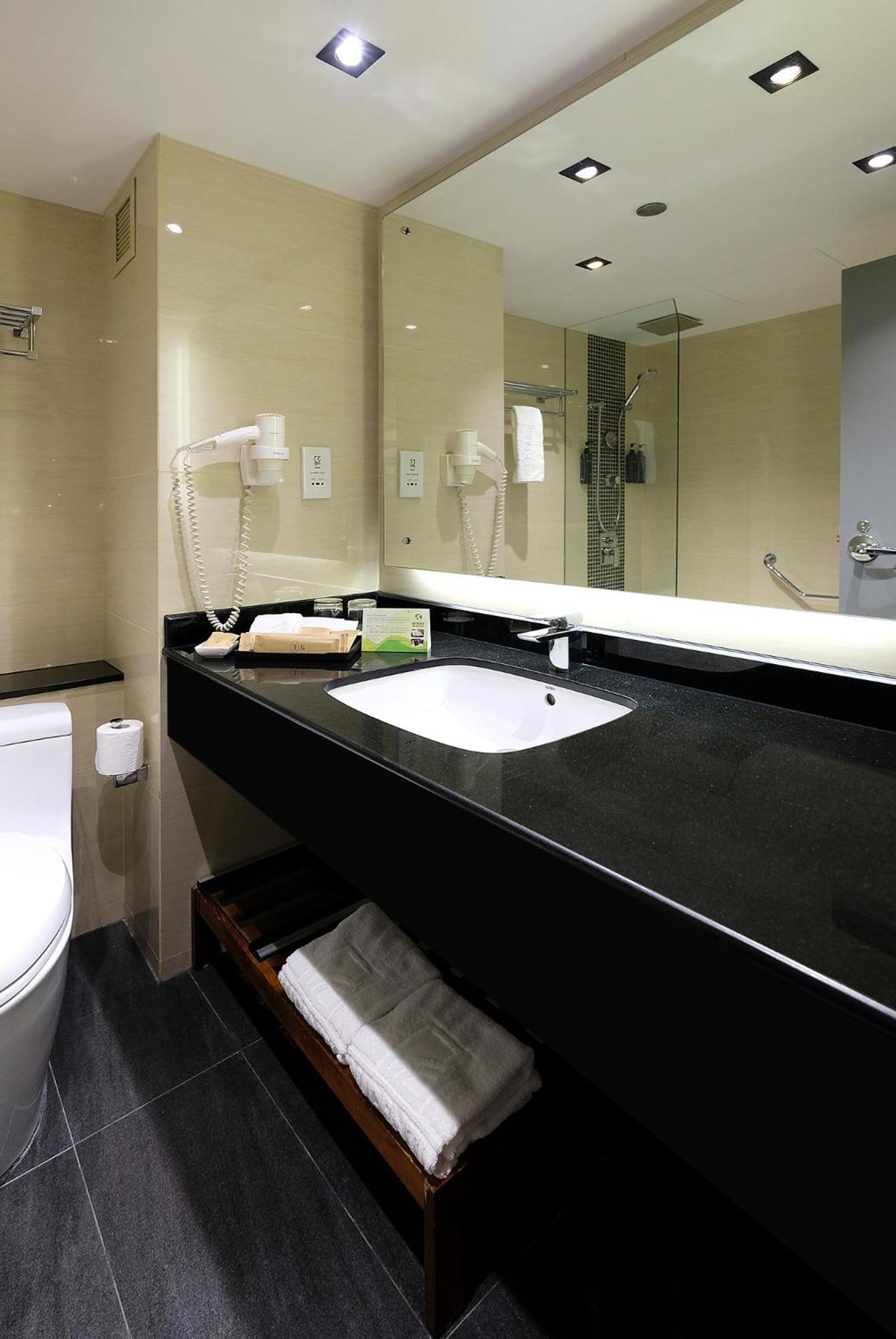 Superior Twin Room photo 2
