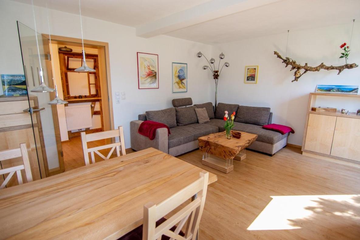 One-Bedroom Apartment with Garden View photo 3
