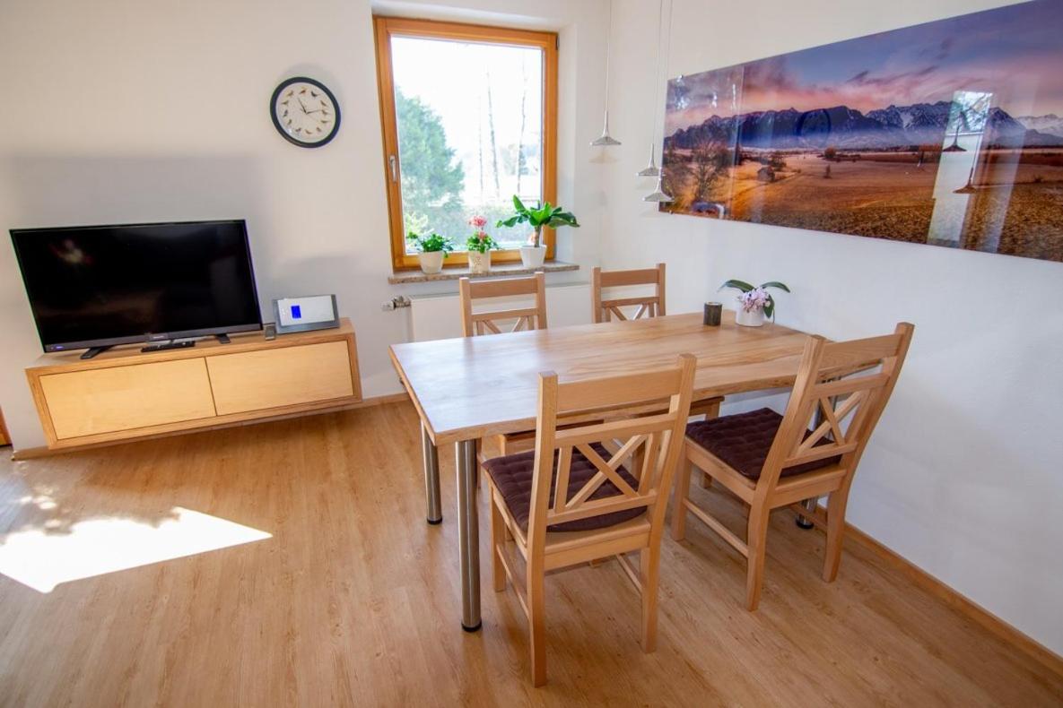 One-Bedroom Apartment with Garden View photo 2