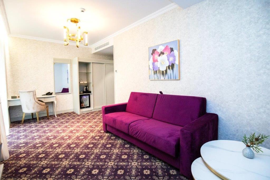 Deluxe Apartment with Spa Access - Photo 1