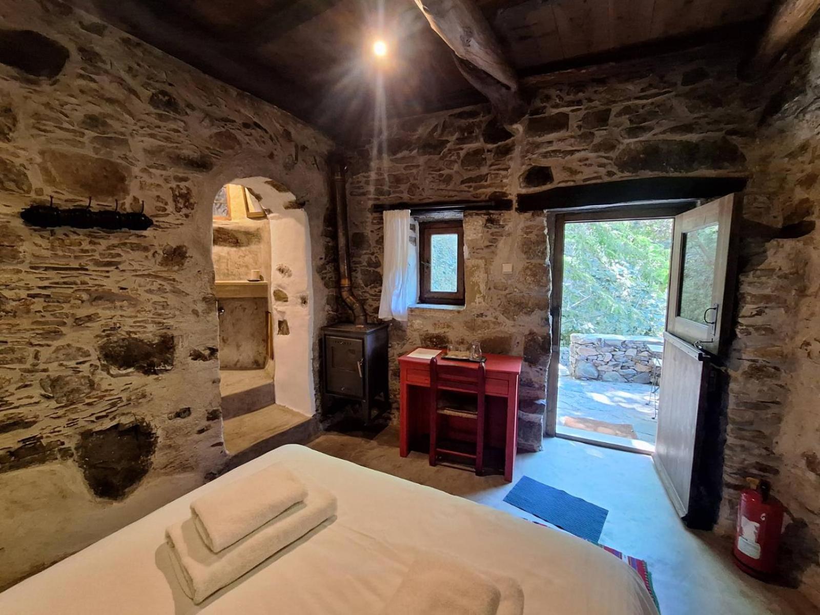 Double Room with Mountain View