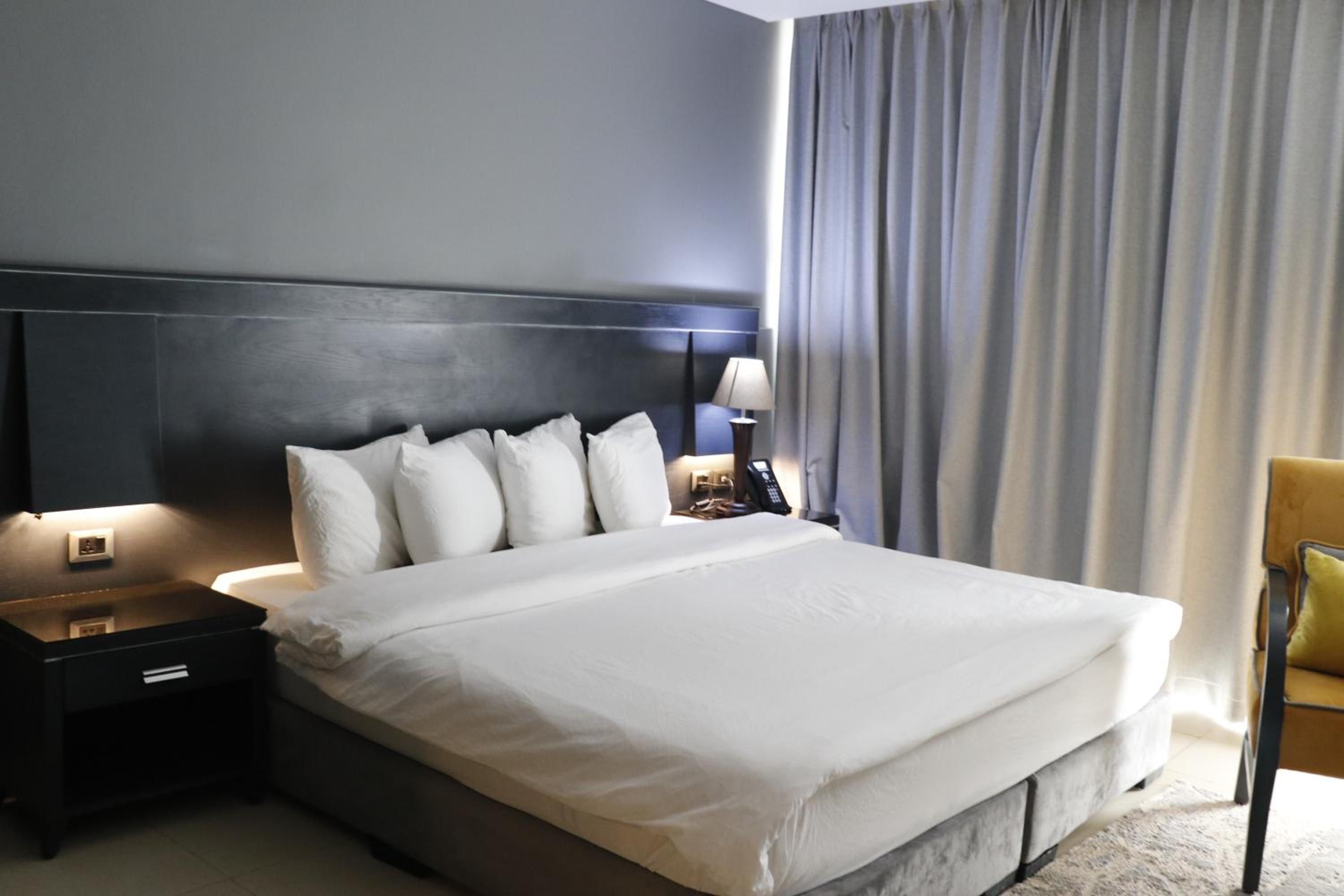 King Room with Mountain View - Photo 4