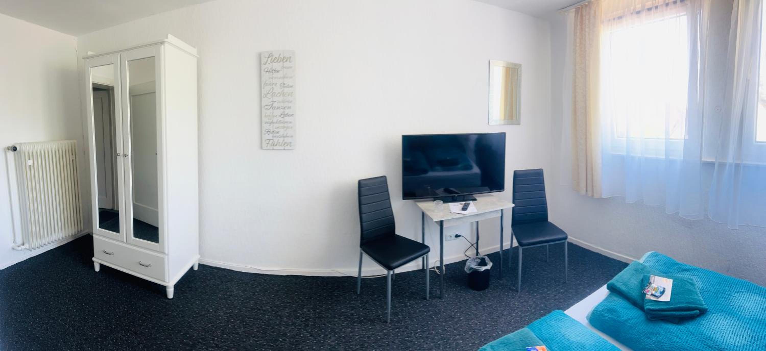 Budget Double Room photo 3