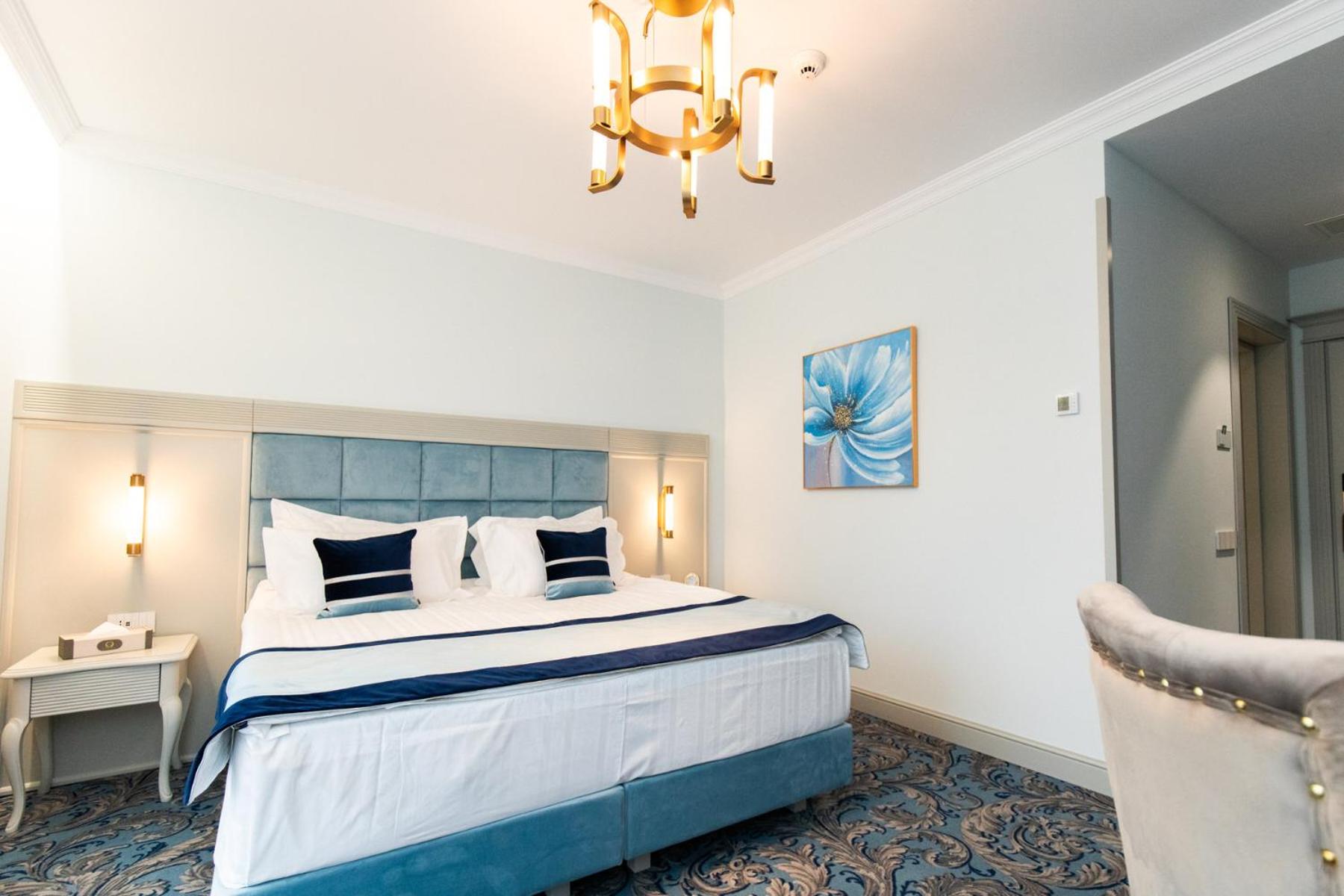 Deluxe Double Room with Spa Access - Photo 1