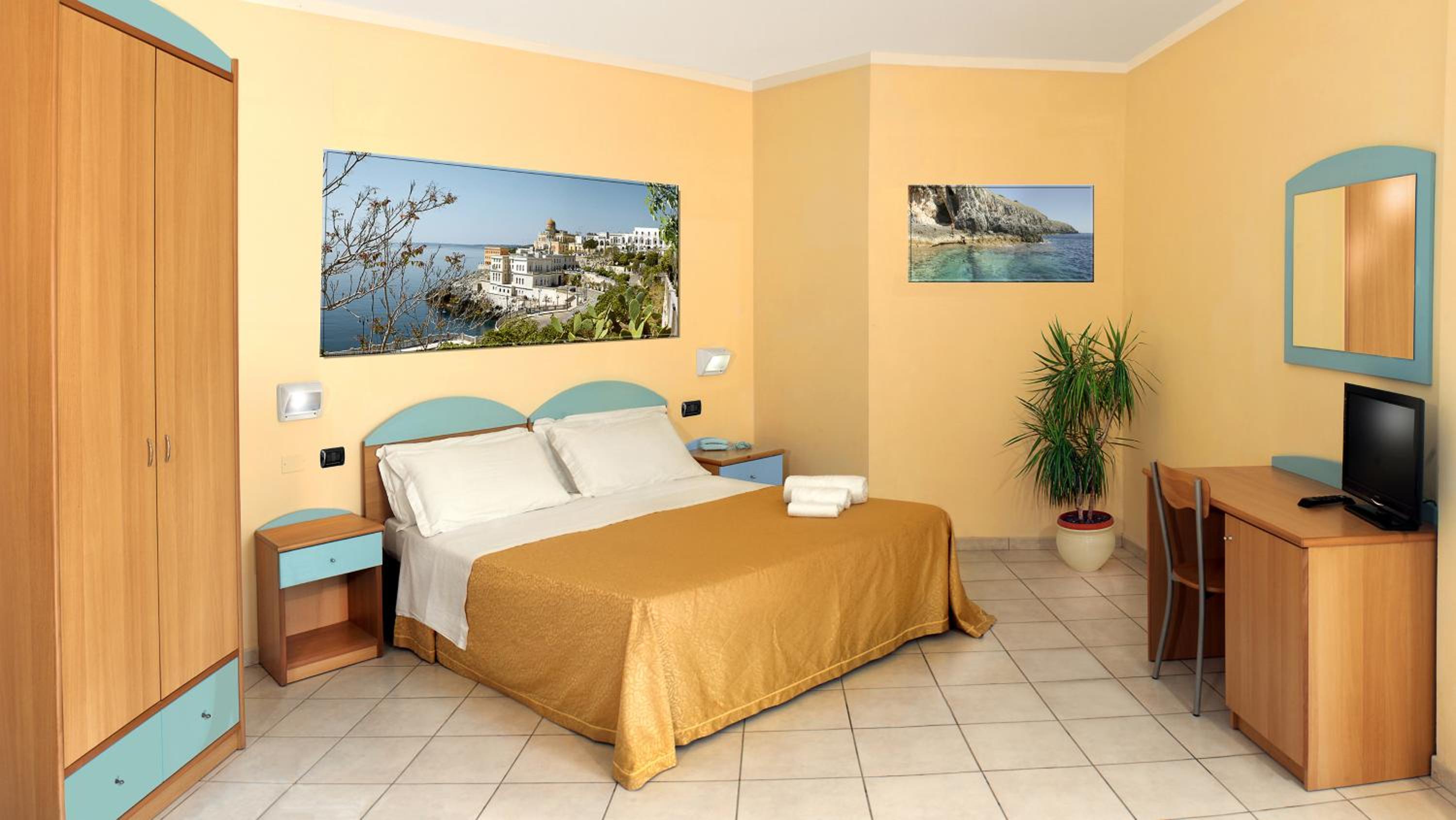 Double Room - Photo 1